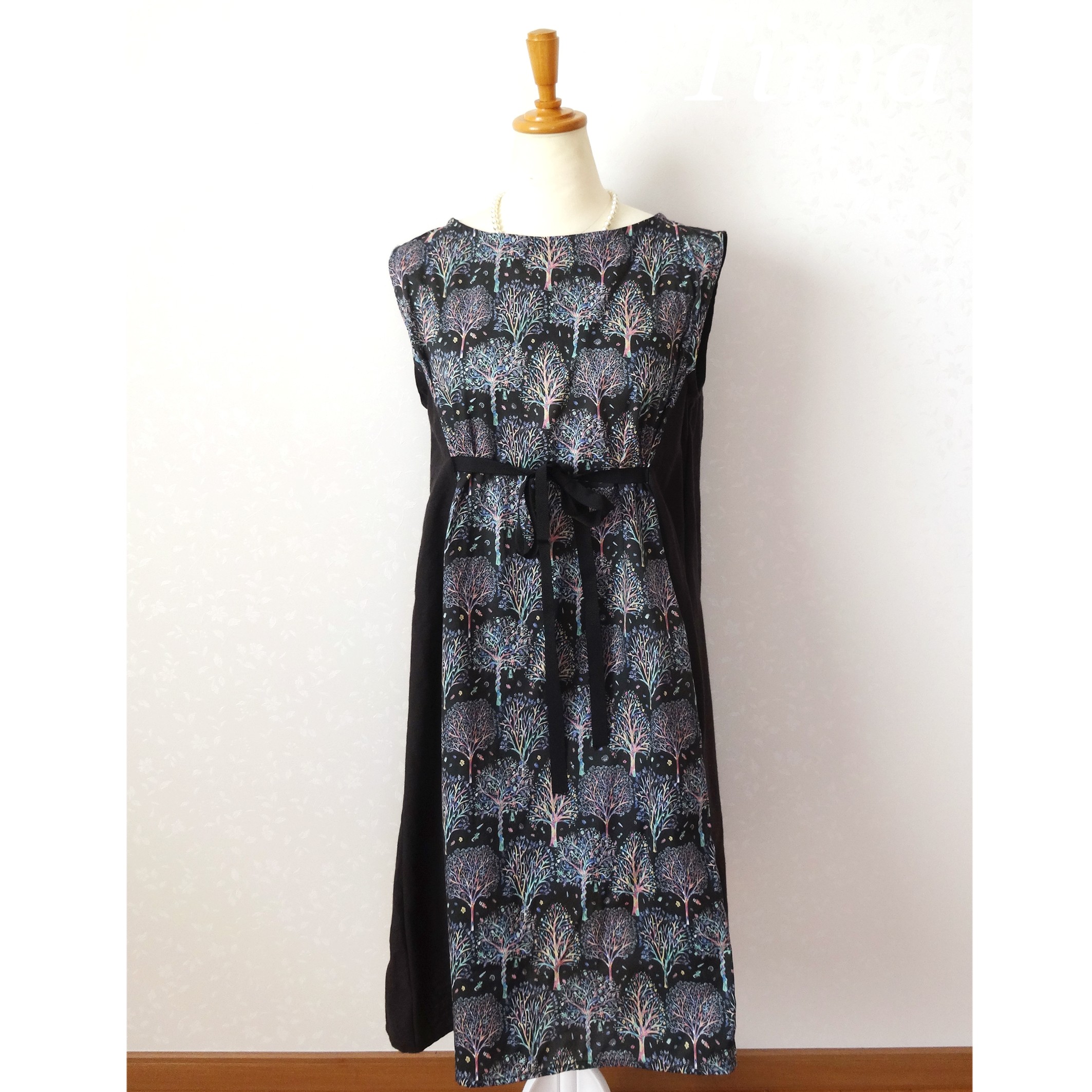 リバティ ザ アーティスツ ツリーのノースリーブワンピース Iichi ハンドメイド クラフト作品 手仕事品の通販