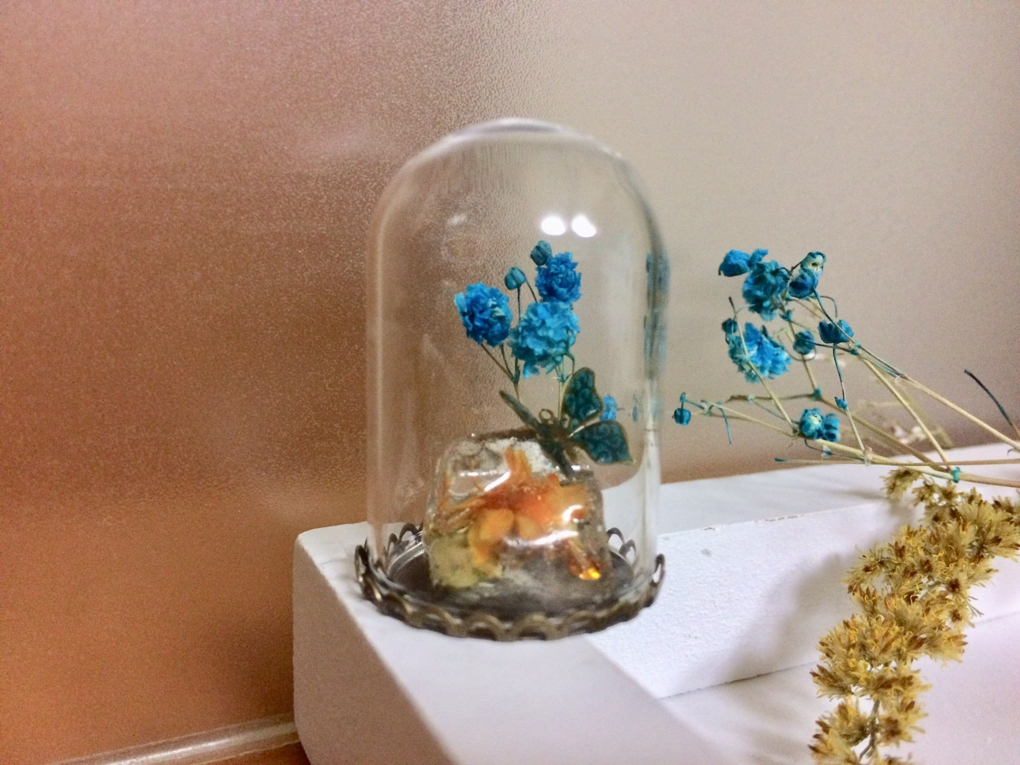 レジンガラスドームの置物 青い蝶と花 Iichi ハンドメイド クラフト作品 手仕事品の通販