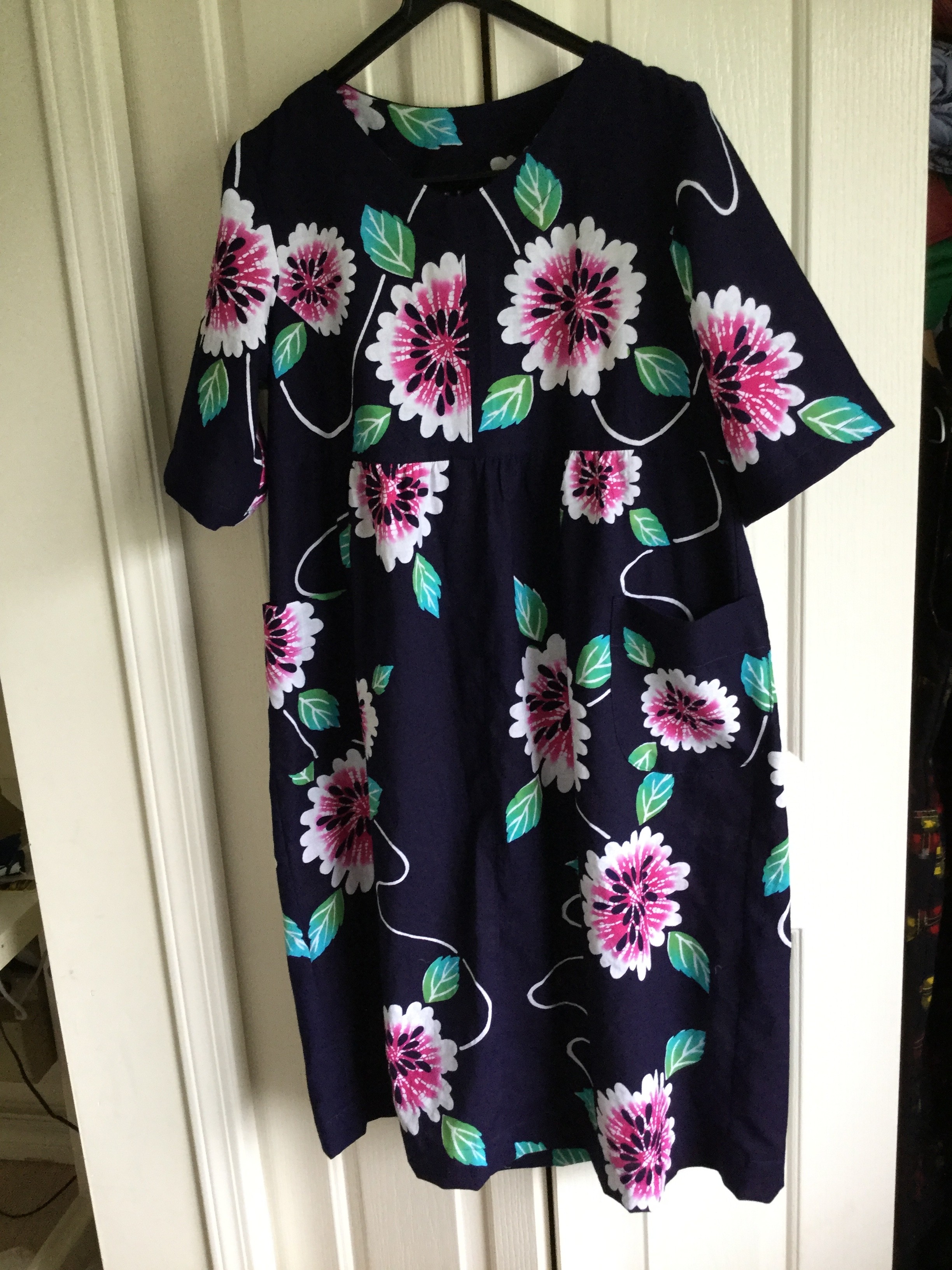 浴衣地花柄ワンピース Iichi ハンドメイド クラフト作品 手仕事品の通販