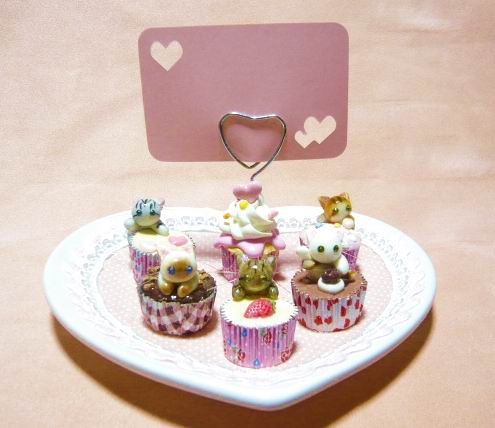にゃんこのしっぽ カップケーキのメモスタンド 大 ミニチュア 猫 Iichi ハンドメイド クラフト作品 手仕事品の通販
