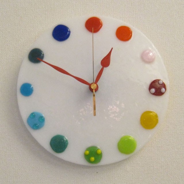 おしゃれで可愛いインテリアにもなるアートな青い時計ｔ３１ Iichi ハンドメイド クラフト作品 手仕事品の通販