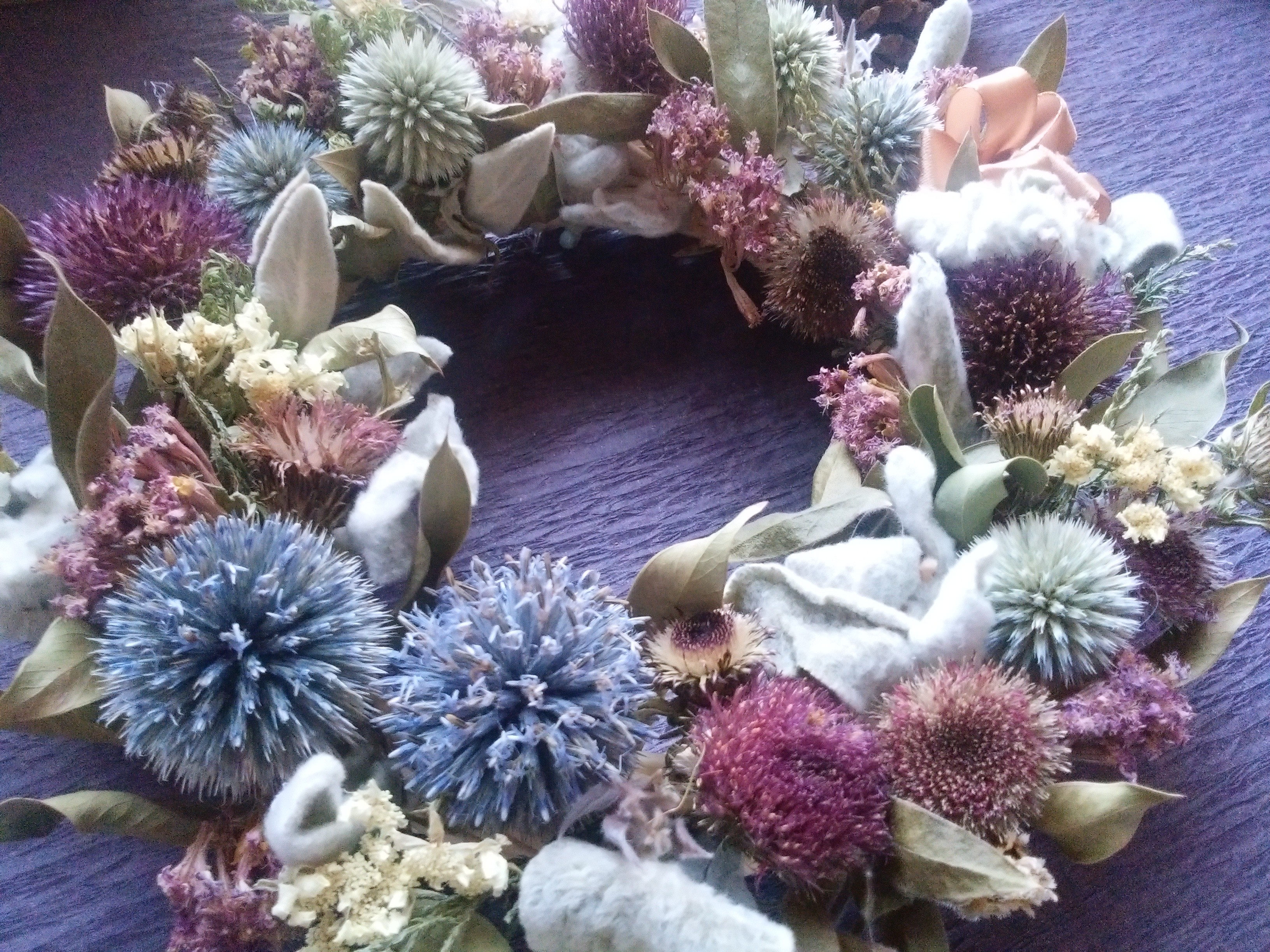 瑠璃玉あざみと野あざみのナチュラルドライフラワーリース Atelier Kouan Iichi ハンドメイド クラフト作品 手仕事品の通販