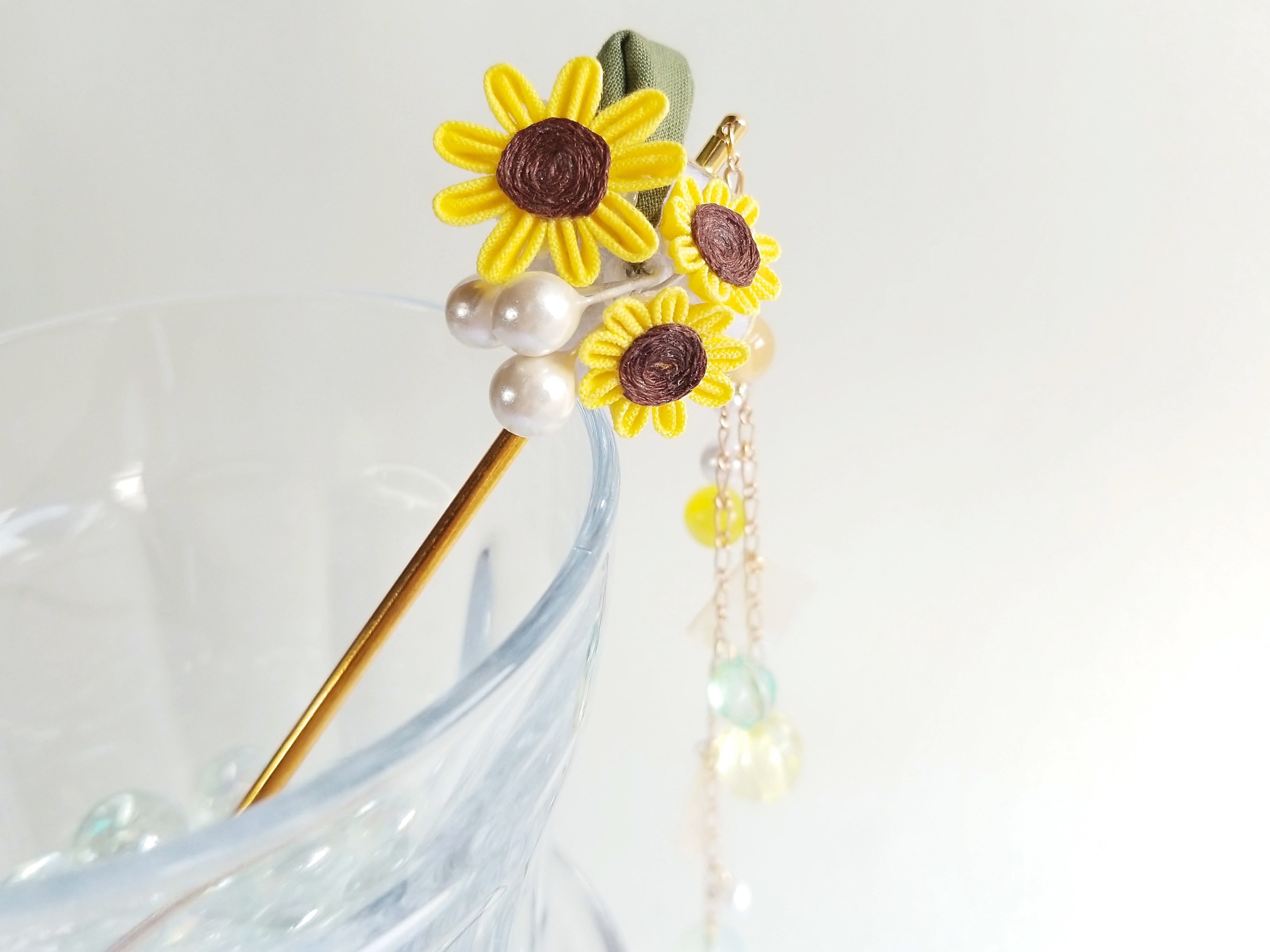 浴衣にも ひまわりのかんざし つまみ細工 Iichi ハンドメイド クラフト作品 手仕事品の通販