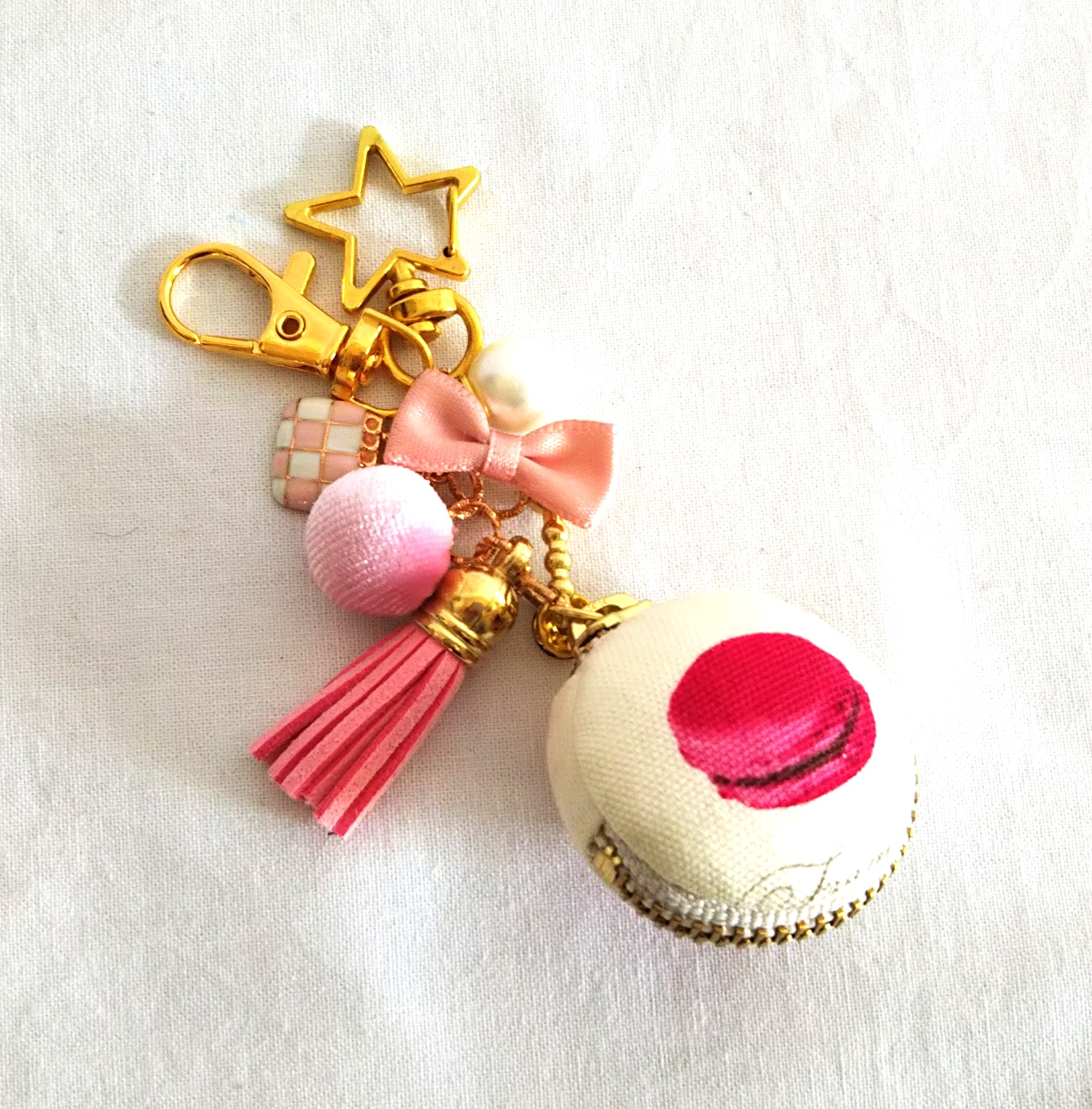 マカロンケーキのマカロン キーホルダー Iichi ハンドメイド クラフト作品 手仕事品の通販 マカロンケーキのマカロン キーホルダー Iichi ハンドメイド クラフト作品 手仕事品の通販
