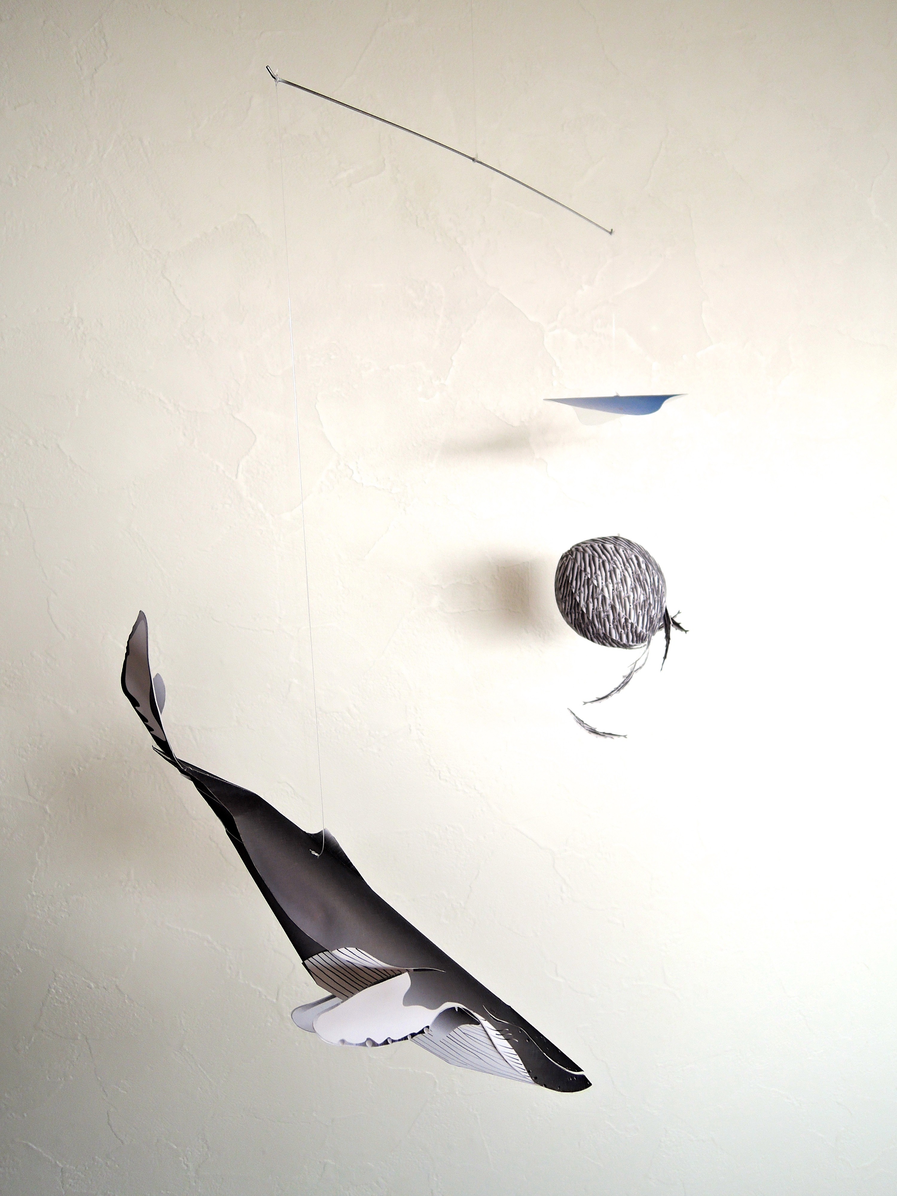 小魚を追うクジラ Iichi ハンドメイド クラフト作品 手仕事品の通販