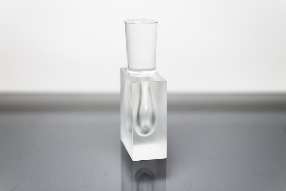 ガラスの香水瓶 部屋にあったら素敵なもの Iichi ハンドメイド クラフト作品 手仕事品の通販