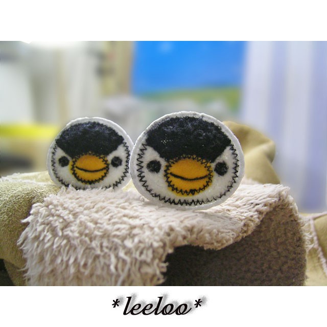 ちいさなお顔のペンギンさん もこもこワッペン アイロン 白黒2枚 4 Iichi ハンドメイド クラフト作品 手仕事品の通販