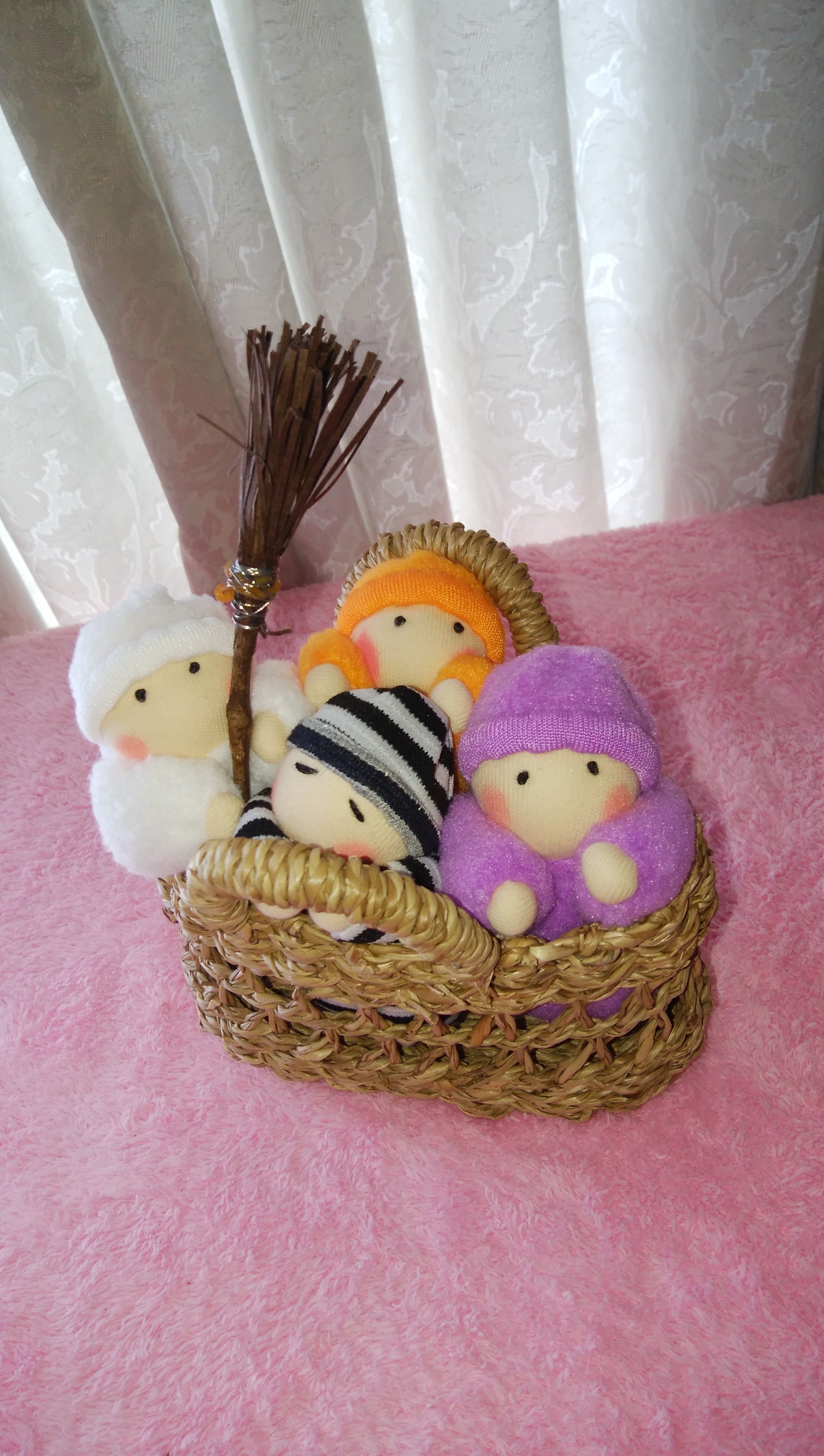 赤ちゃん人形4個 かごバッグ付き 送料無料 Iichi ハンドメイド クラフト作品 手仕事品の通販