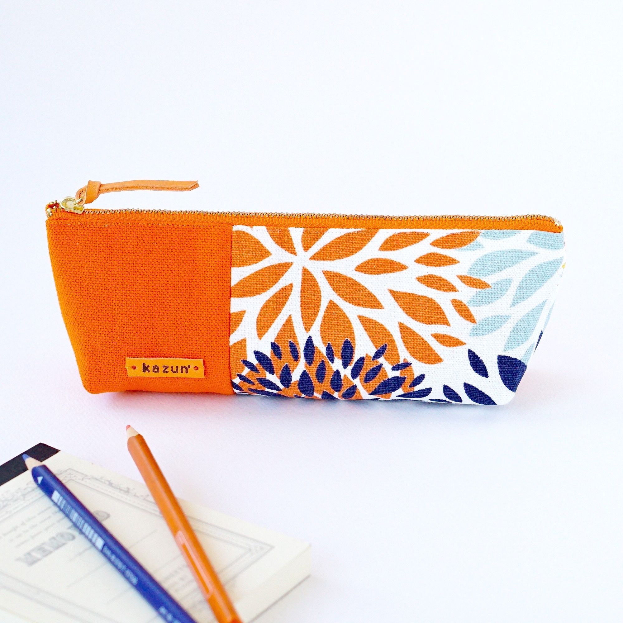 Usa生地 カラフルオレンジ花柄のペンケース Iichi ハンドメイド クラフト作品 手仕事品の通販