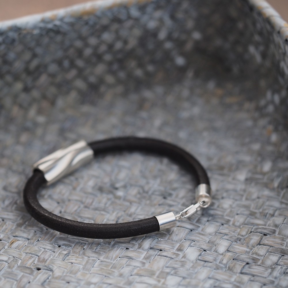 Log メンズ 革 ブレスレット シルバー925 Iichi ハンドメイド クラフト作品 手仕事品の通販