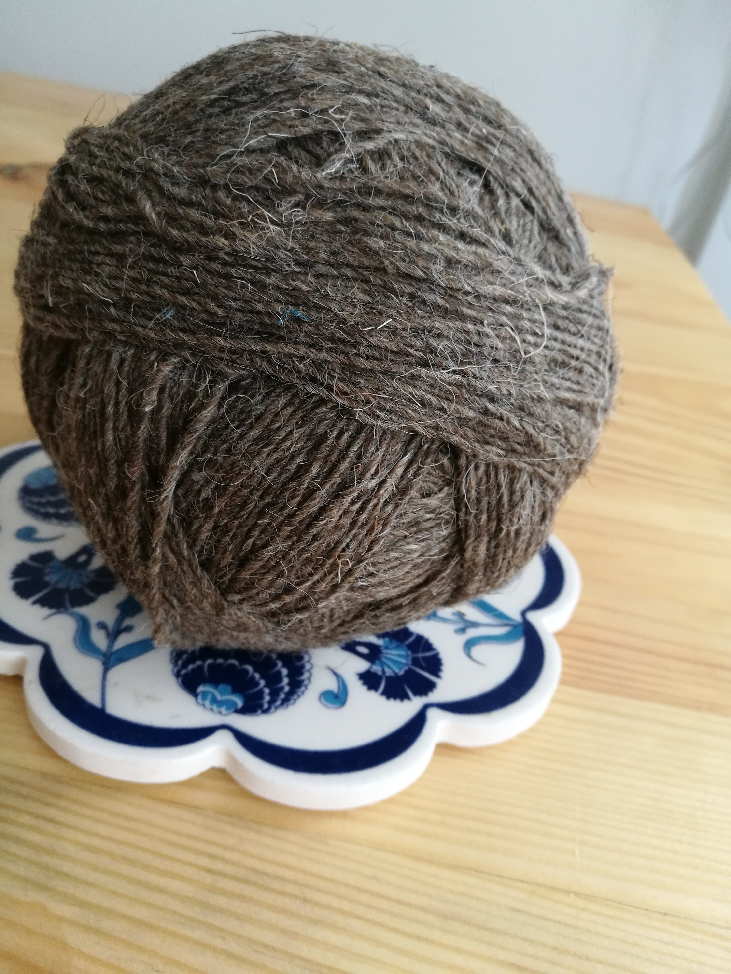 01 天然羊ウール100 原糸1玉 195g Organic Wool Yarn Iichi ハンドメイド クラフト作品 手仕事品の通販