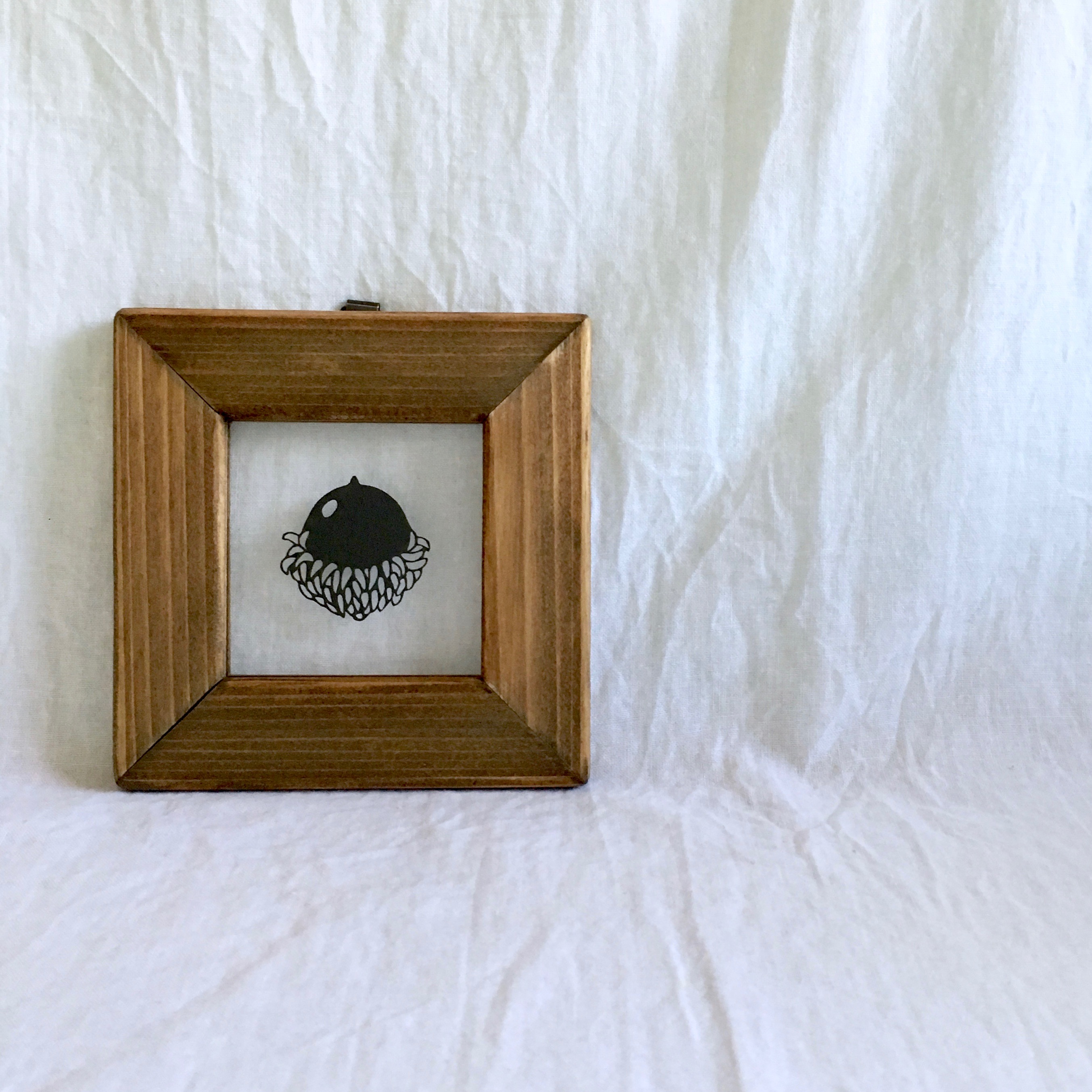 クヌギのどんぐりの切り絵フレーム Iichi ハンドメイド クラフト作品 手仕事品の通販