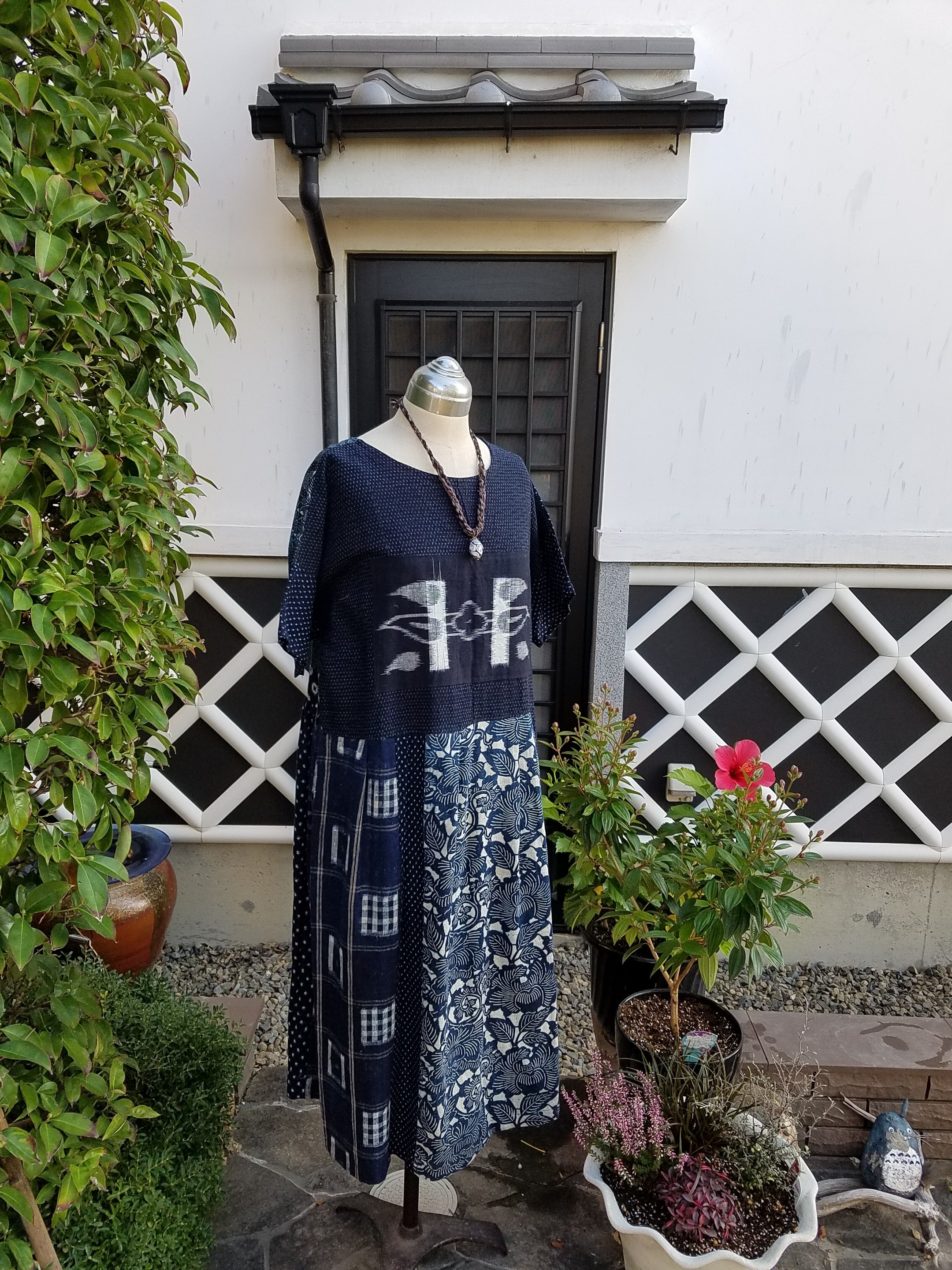 着物リメイク 手作り 絵がすり 型染め 蚊がすりなど パッチワンピース Iichi ハンドメイド クラフト作品 手仕事品の通販