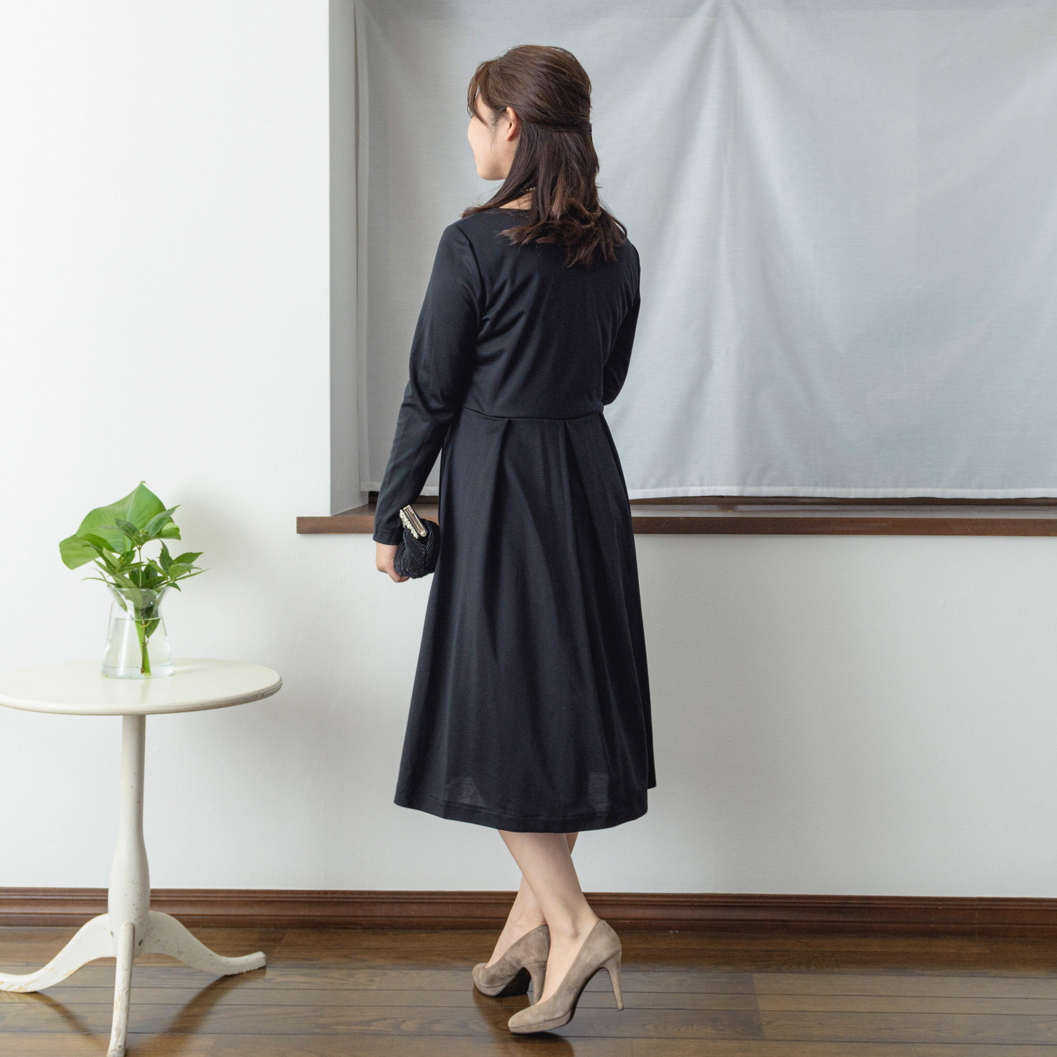 Ll アーミッシュ風シンプルワンピース 長袖 フォーマルブラック 定番生地 Iichi ハンドメイド クラフト作品 手仕事品の通販