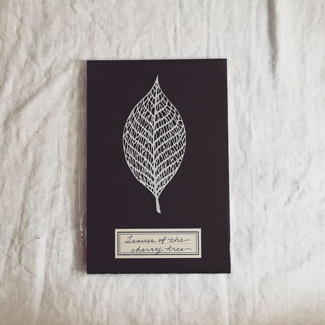 サクラの葉脈の切り絵 Iichi ハンドメイド クラフト作品 手仕事品の通販