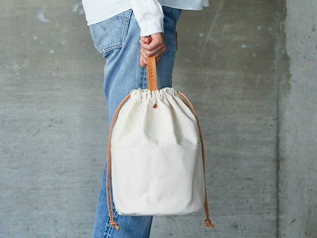 キャンバス ショルダーバッグ ナチュラル レディース メンズ 白 トートバッグ 巾着 プレゼント Iichi ハンドメイド クラフト作品 手仕事品の通販