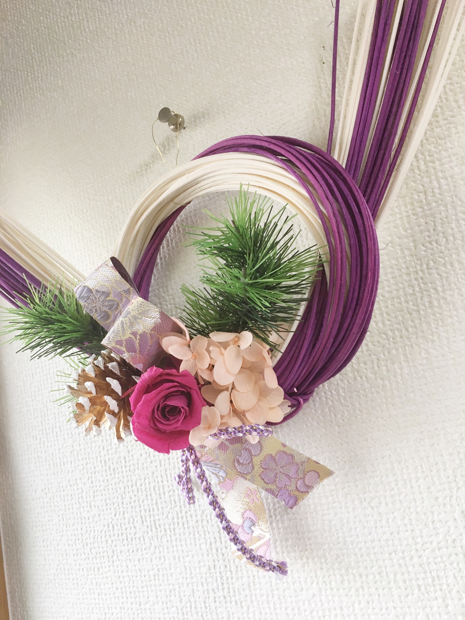 西陣織リボンと輪結びのしめ飾り プリザ 造花 ドライ お正月 Iichi ハンドメイド クラフト作品 手仕事品の通販