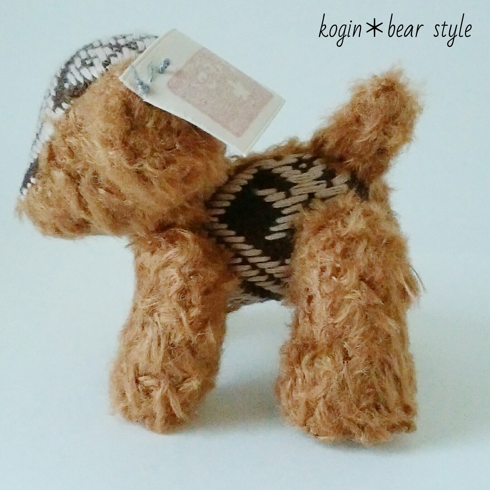 こぎん刺しの犬のぬいぐるみ ねそべり総刺しこぎん犬 Iichi ハンドメイド クラフト作品 手仕事品の通販