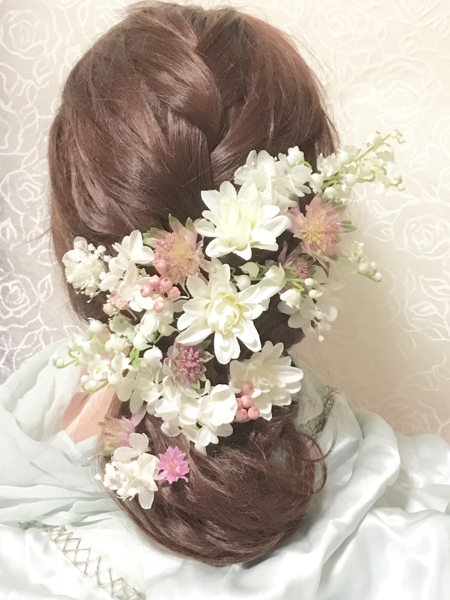 成人式 ミニダリアとスズランの髪飾りパーツセット Iichi ハンドメイド クラフト作品 手仕事品の通販