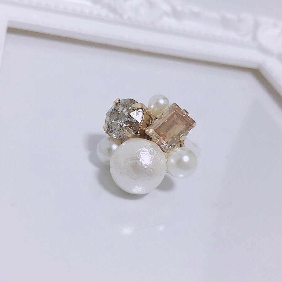 SWAROVSKI ビジュー×コットンパールのキラキラ ピアス