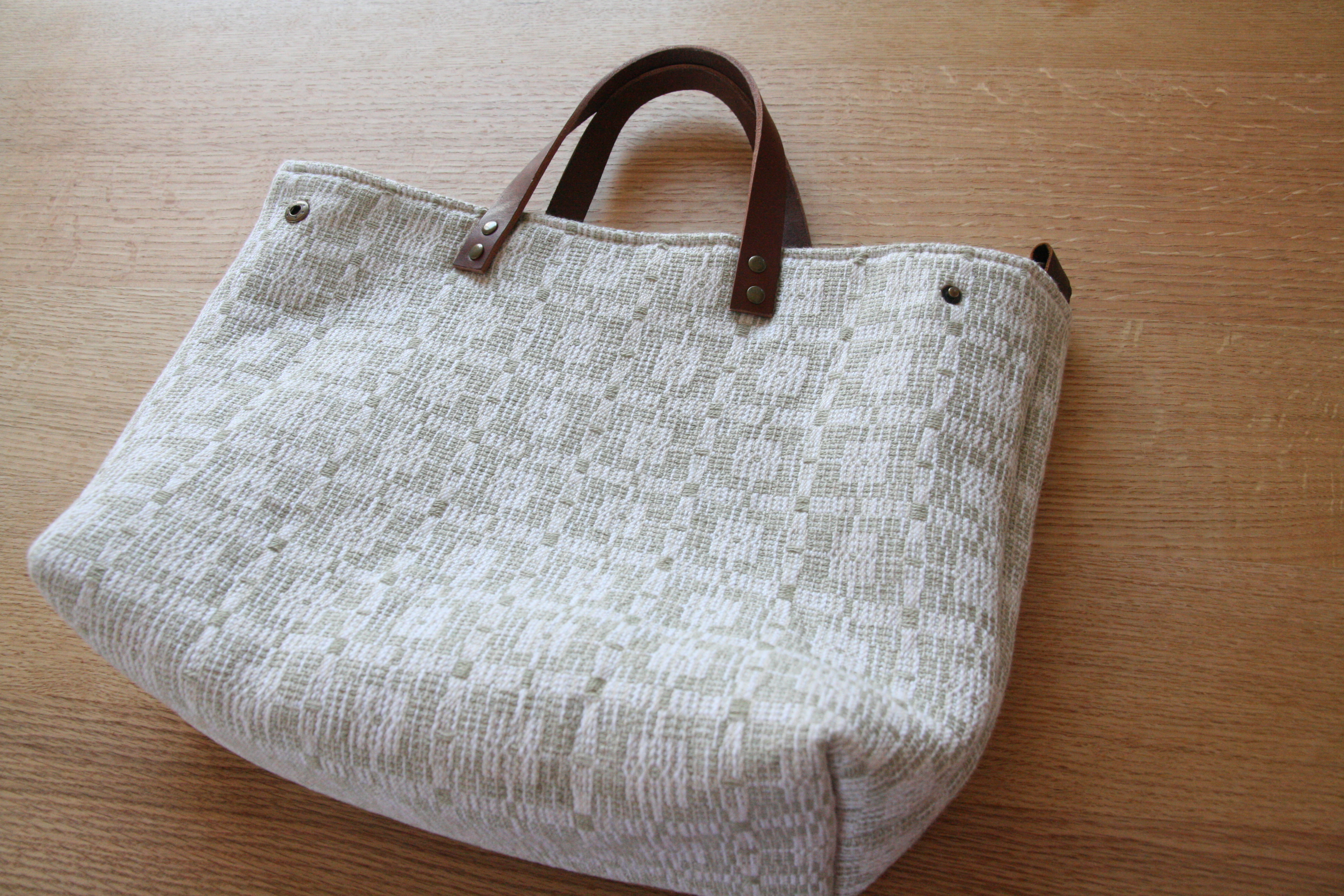 北欧手織りトートバッグ ベージュグレー Iichi ハンドメイド クラフト作品 手仕事品の通販