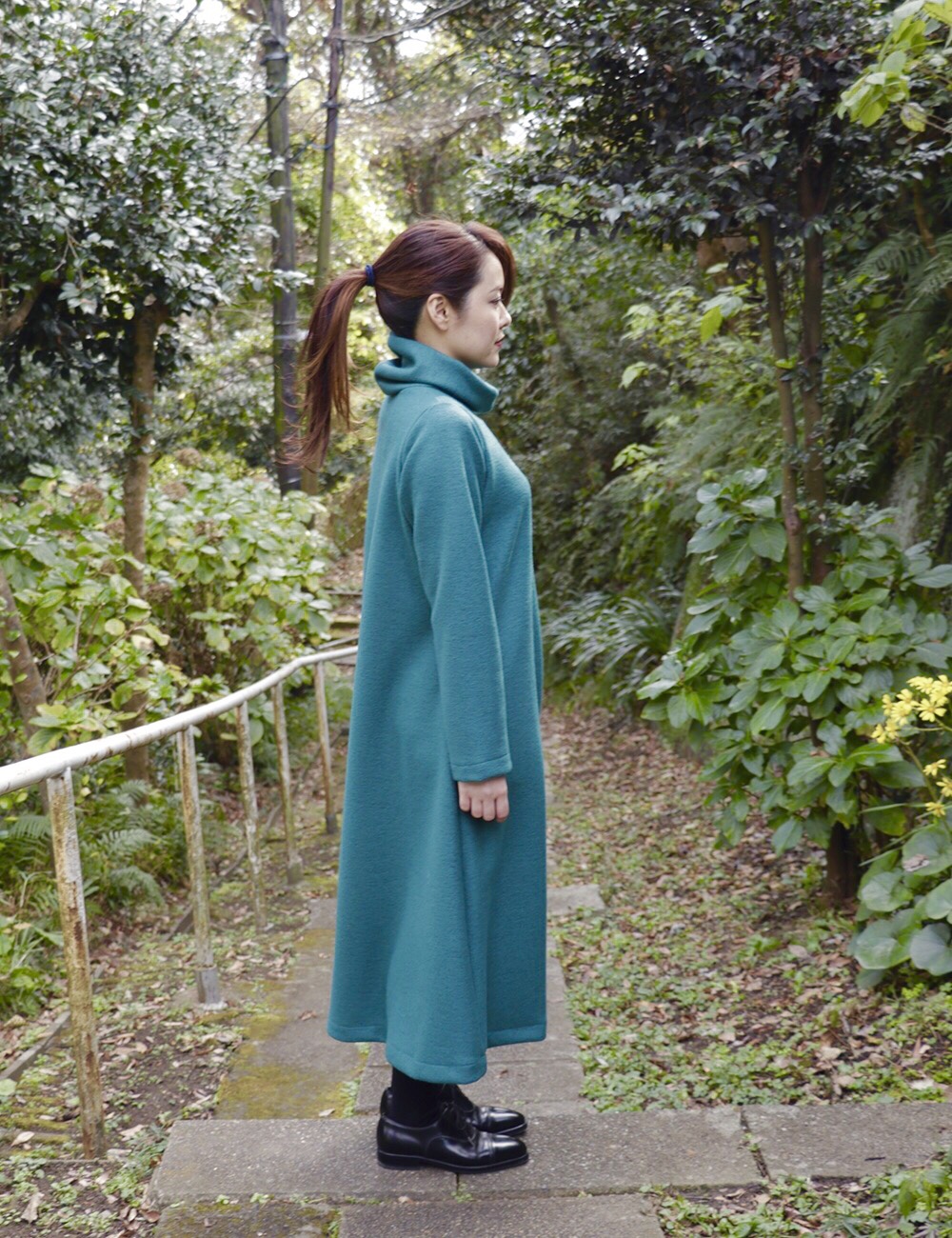 タートルネックのロングワンピース グリーン Iichi ハンドメイド クラフト作品 手仕事品の通販