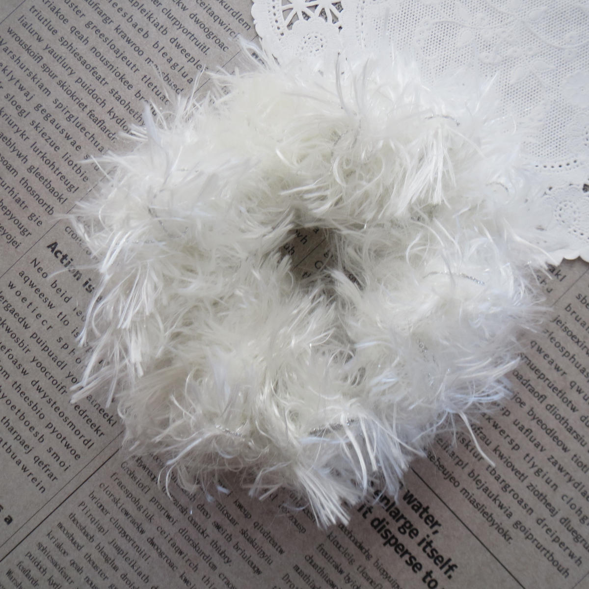 シュシュ 白いファー ラメ Iichi ハンドメイド クラフト作品 手仕事品の通販