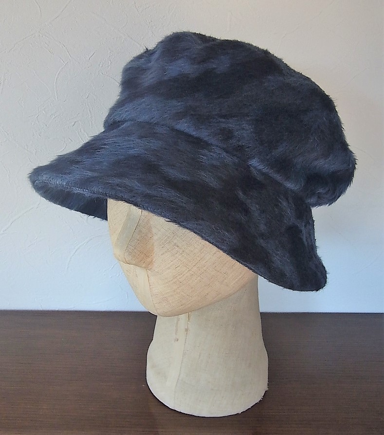 フワッと大きい帽子 ブルーの牛柄 Iichi ハンドメイド クラフト作品 手仕事品の通販