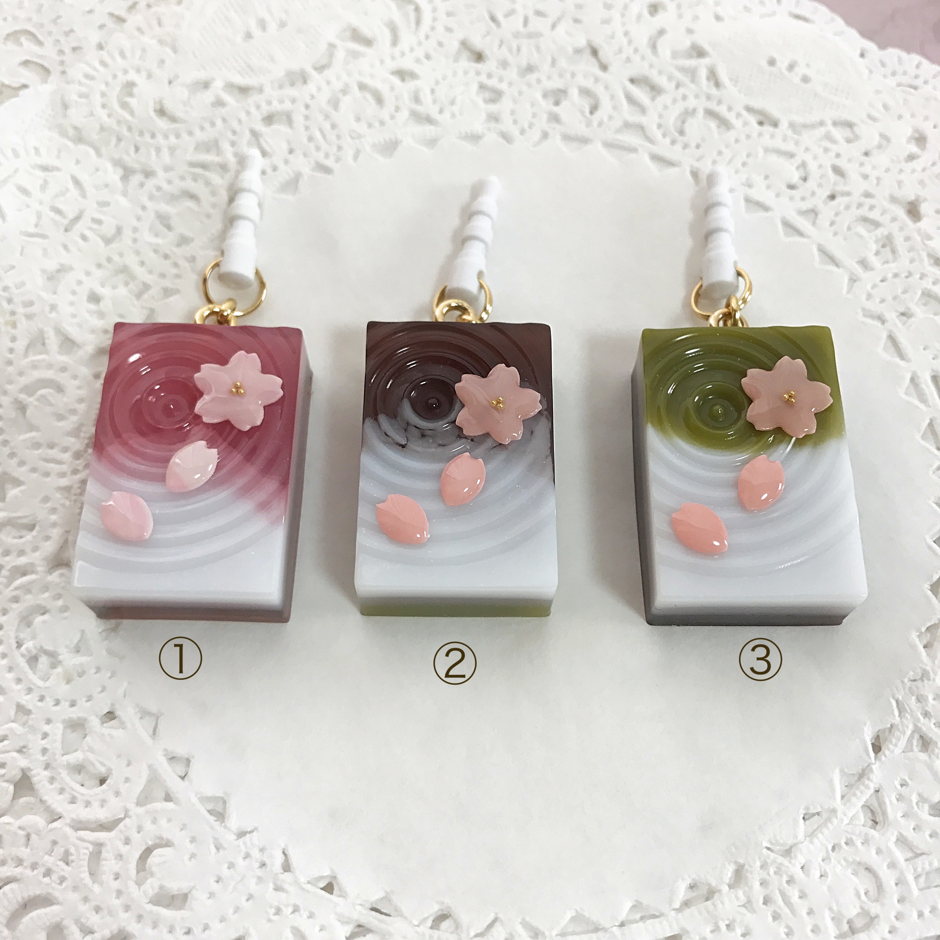 選べる3種類 みるく桜羊羹のイヤホンジャック Iichi ハンドメイド クラフト作品 手仕事品の通販