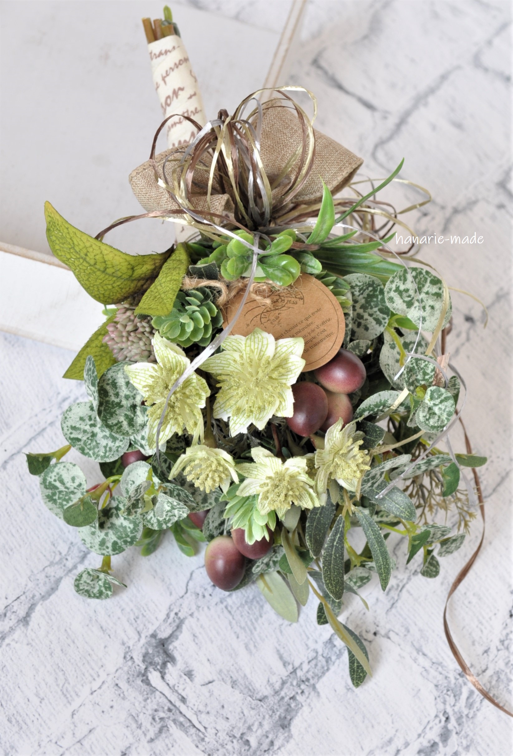 ミニ スワッグ オリーブの実 ペーパータグ リボン Iichi ハンドメイド クラフト作品 手仕事品の通販