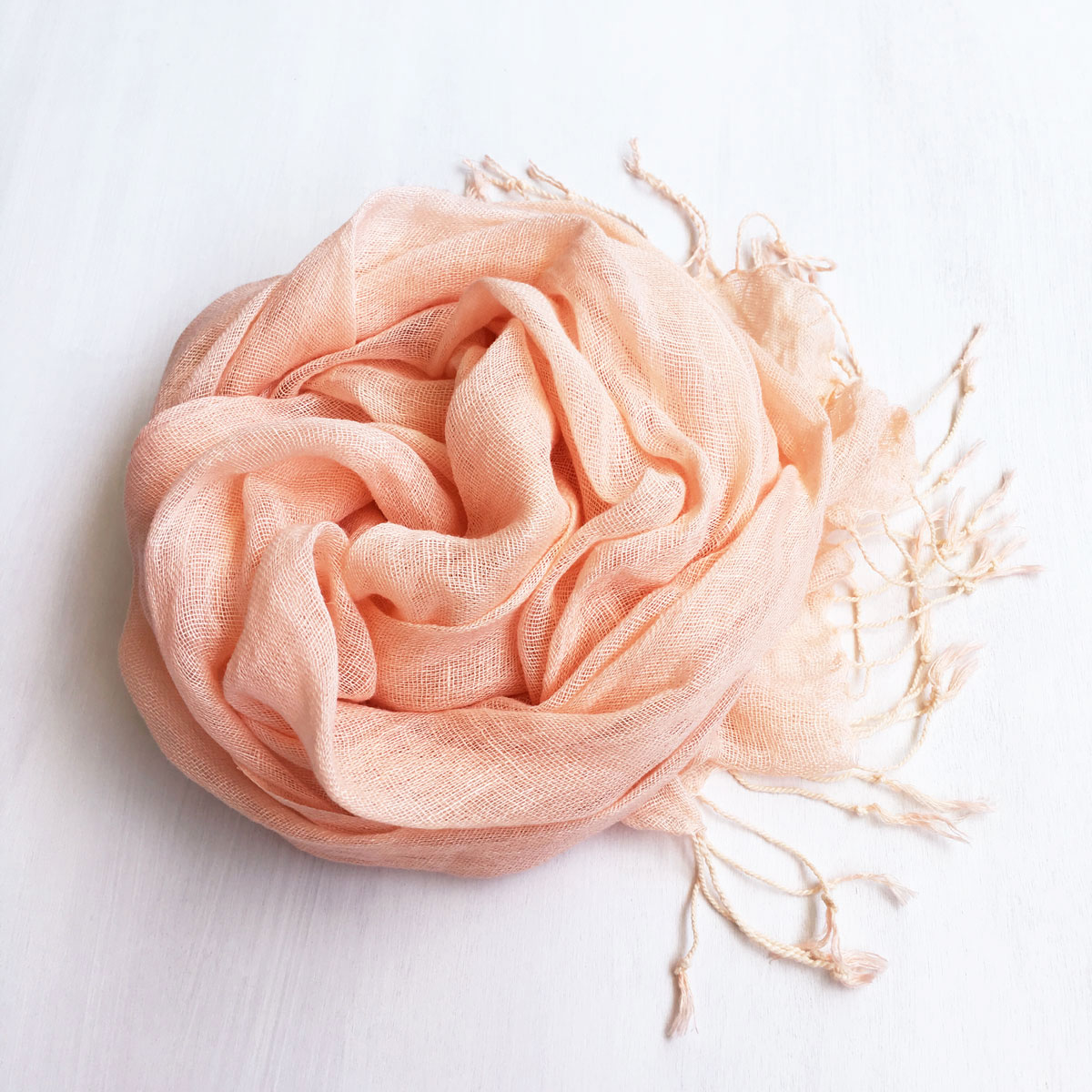 草木染め 軽やかリネン 大判ストール インド茜 淡いピンク Iichi ハンドメイド クラフト作品 手仕事品の通販