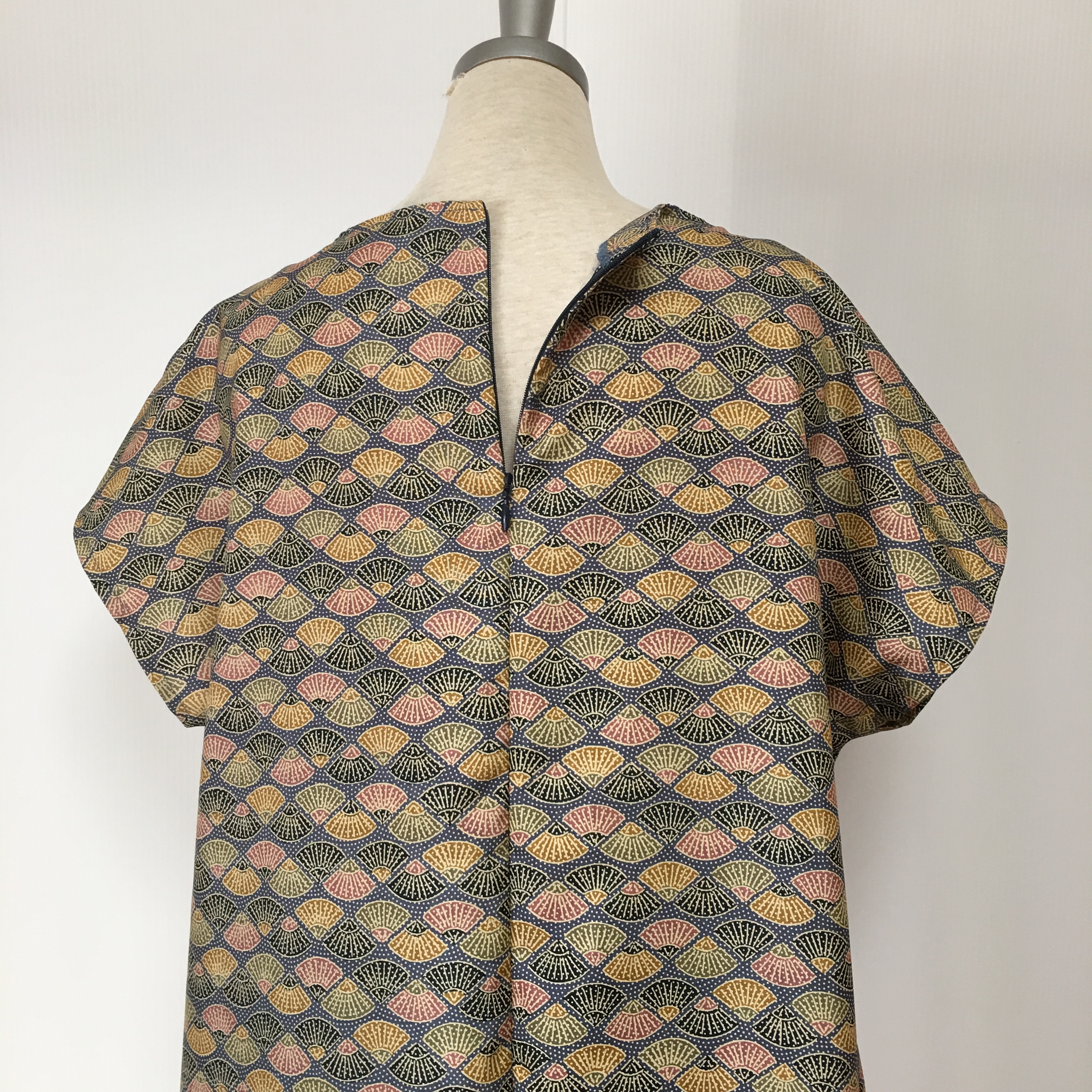 Aラインのワンピース ファスナー開き L 着物リメイク Iichi ハンドメイド クラフト作品 手仕事品の通販