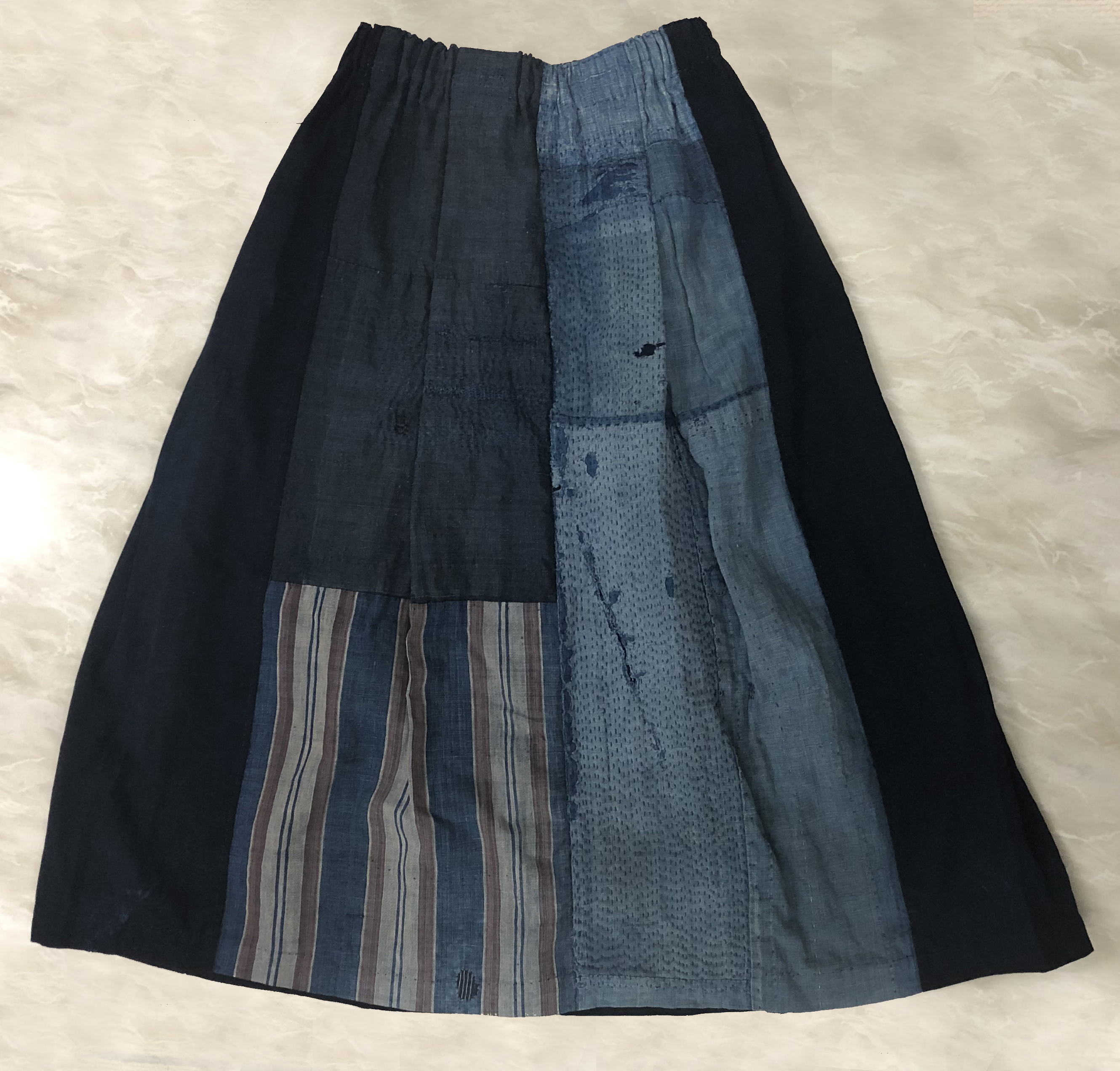 1279 古布リメイク ぜんぶ手縫いのスカート 大人女子に シックでカワイク きれいめ襤褸 1279 Iichi ハンドメイド クラフト作品 手仕事品の通販