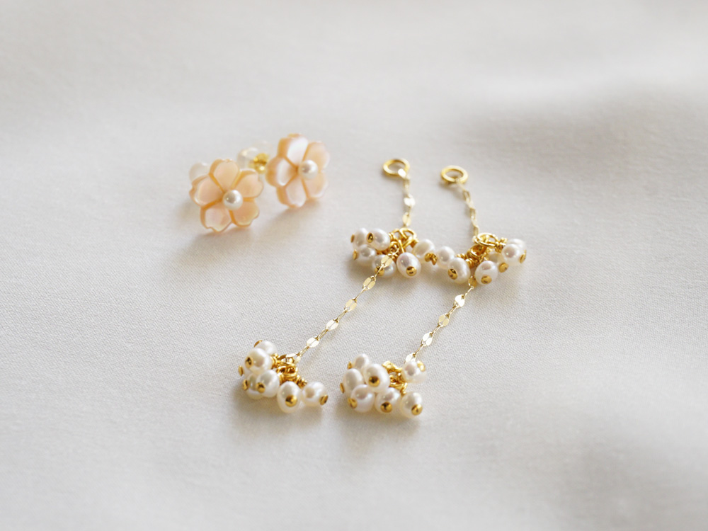 桜ピアスk18ポスト ベビーパールチェーンピアス Iichi ハンドメイド クラフト作品 手仕事品の通販
