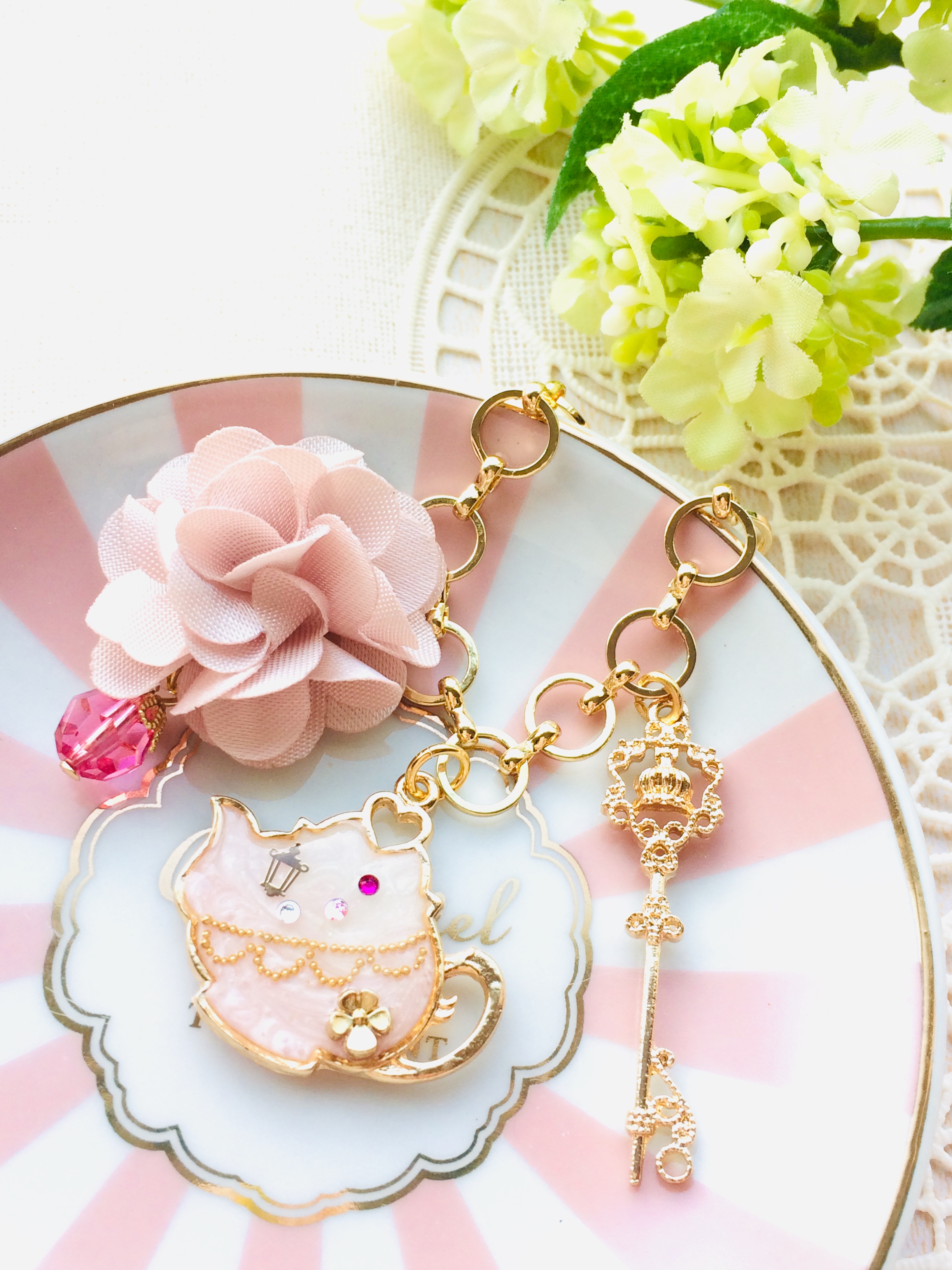 花びら紅茶のバッグチャーム ﾋﾟﾝｸ Iichi ハンドメイド クラフト作品 手仕事品の通販