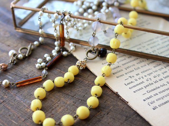 ミリアムハスケルの バナナイエローと瑪瑙のバイカラーネックレス チェリーブランド ヴィンテージ Iichi ハンドメイド クラフト作品 手仕事 品の通販