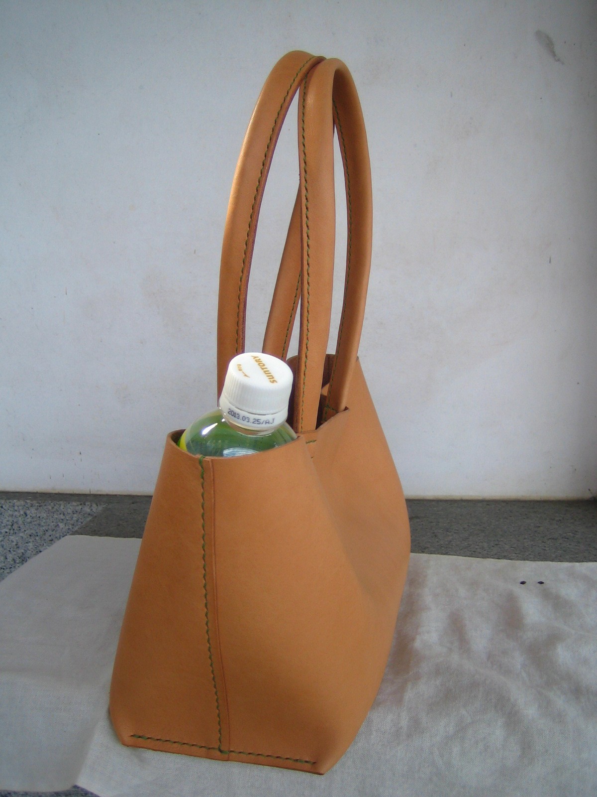 ｋ様オーダー品 栃木レザーの肩掛け横長トートバッグ ｍサイズ Iichi ハンドメイド クラフト作品 手仕事品の通販