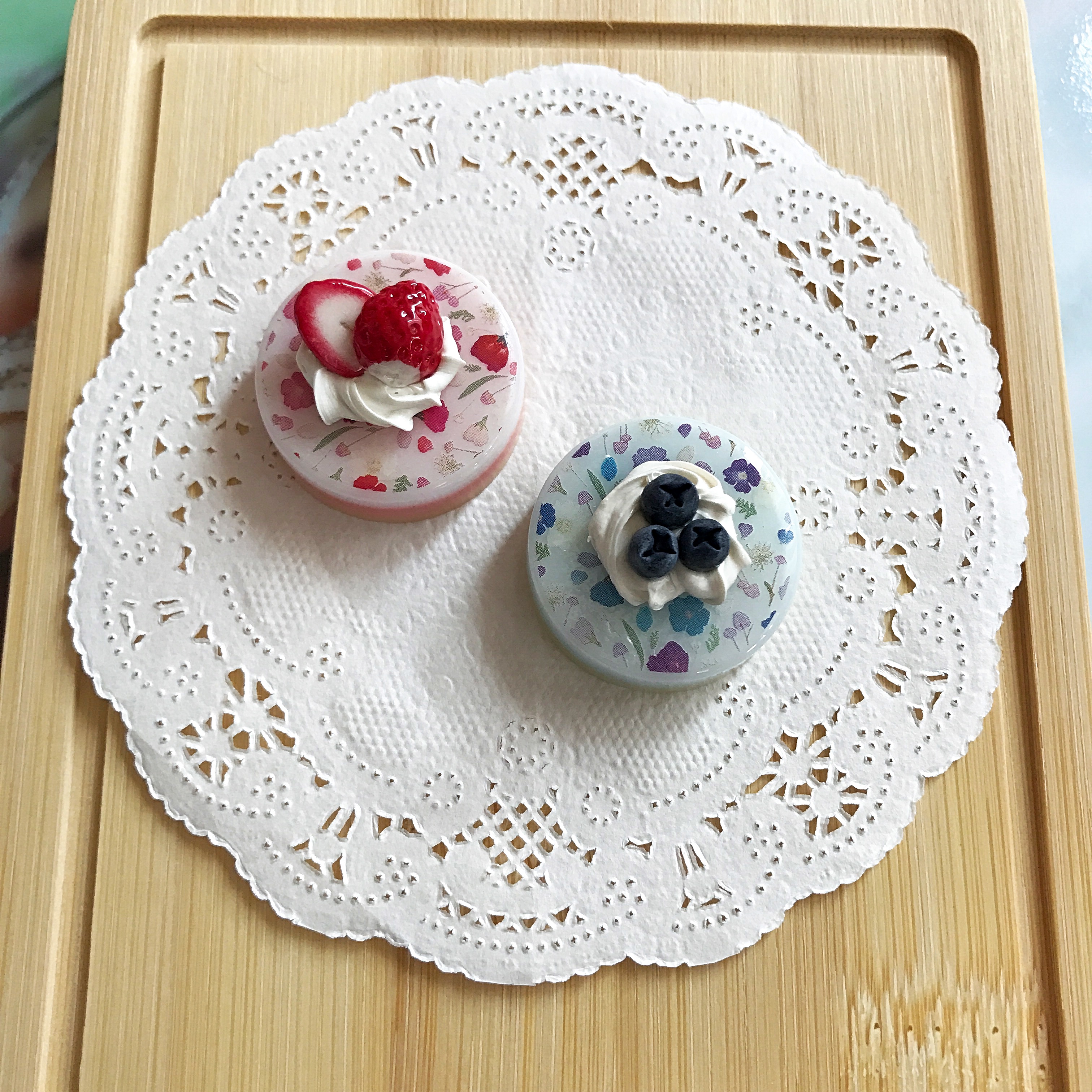 選べる2種類 花柄ケーキのマグネット Iichi ハンドメイド クラフト作品 手仕事品の通販