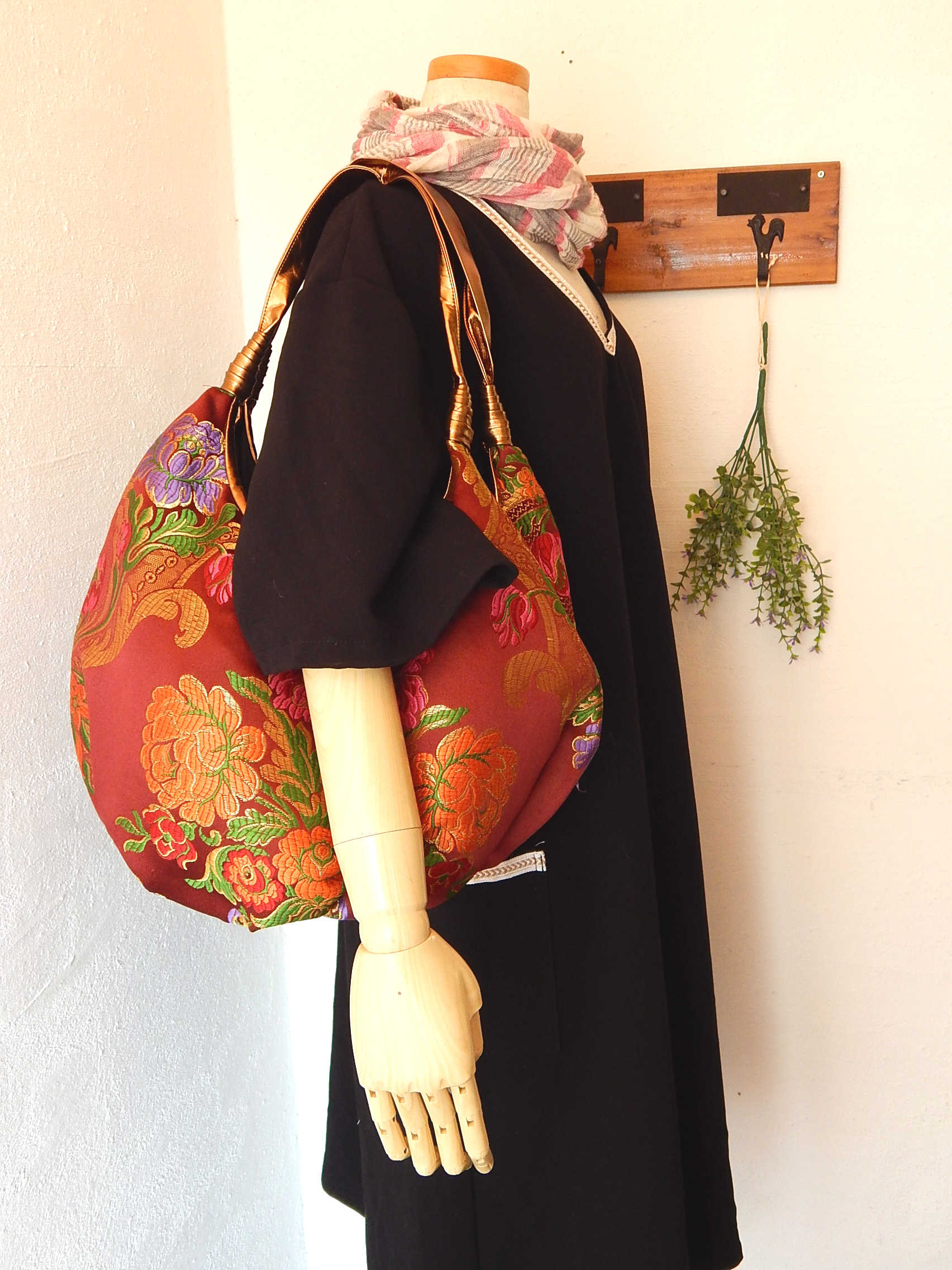 ゴブラン織りバルーンバッグ ボルドー Iichi ハンドメイド クラフト作品 手仕事品の通販