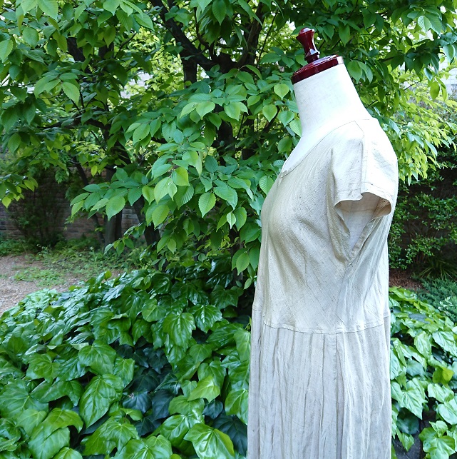 草木染手織りシルク レンチスリーブのミディアムワンピース Iichi ハンドメイド クラフト作品 手仕事品の通販