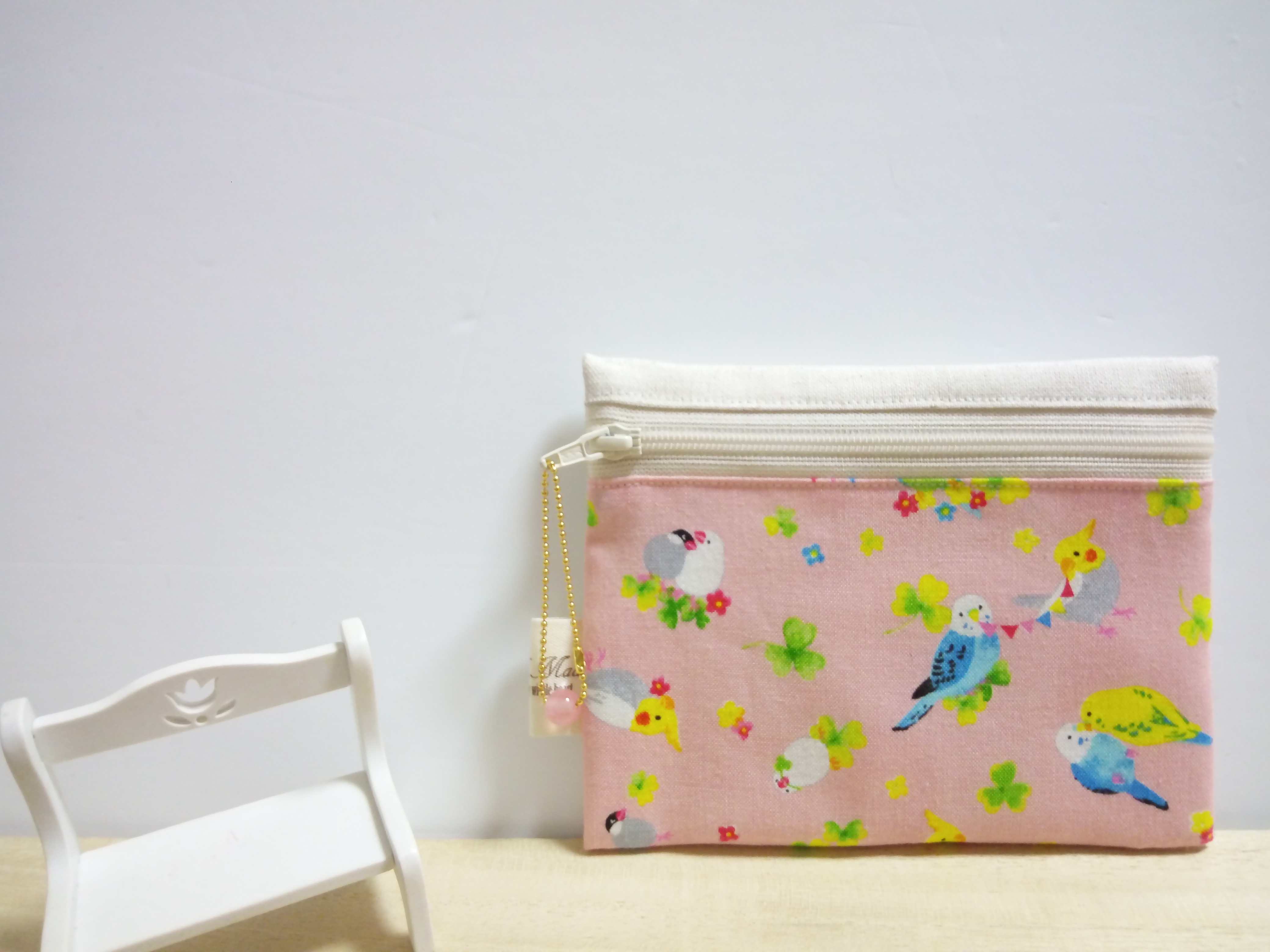 クローバーと小鳥さん ﾃｨｯｼｭｹｰｽ付きﾎﾟｰﾁ ピンク色 Iichi ハンドメイド クラフト作品 手仕事品の通販