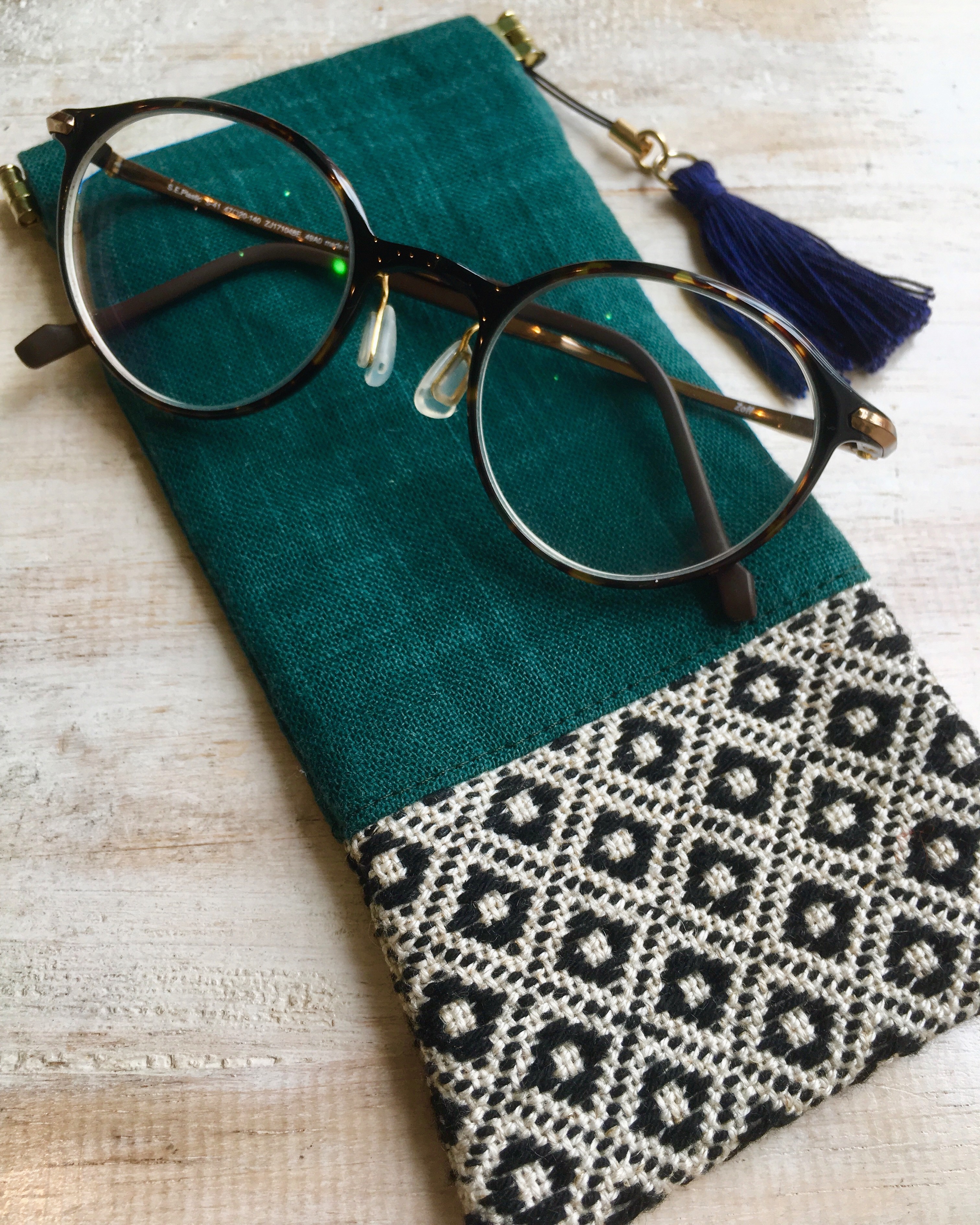 こぎん刺しメガネケース グリーン 石畳 Iichi ハンドメイド クラフト作品 手仕事品の通販