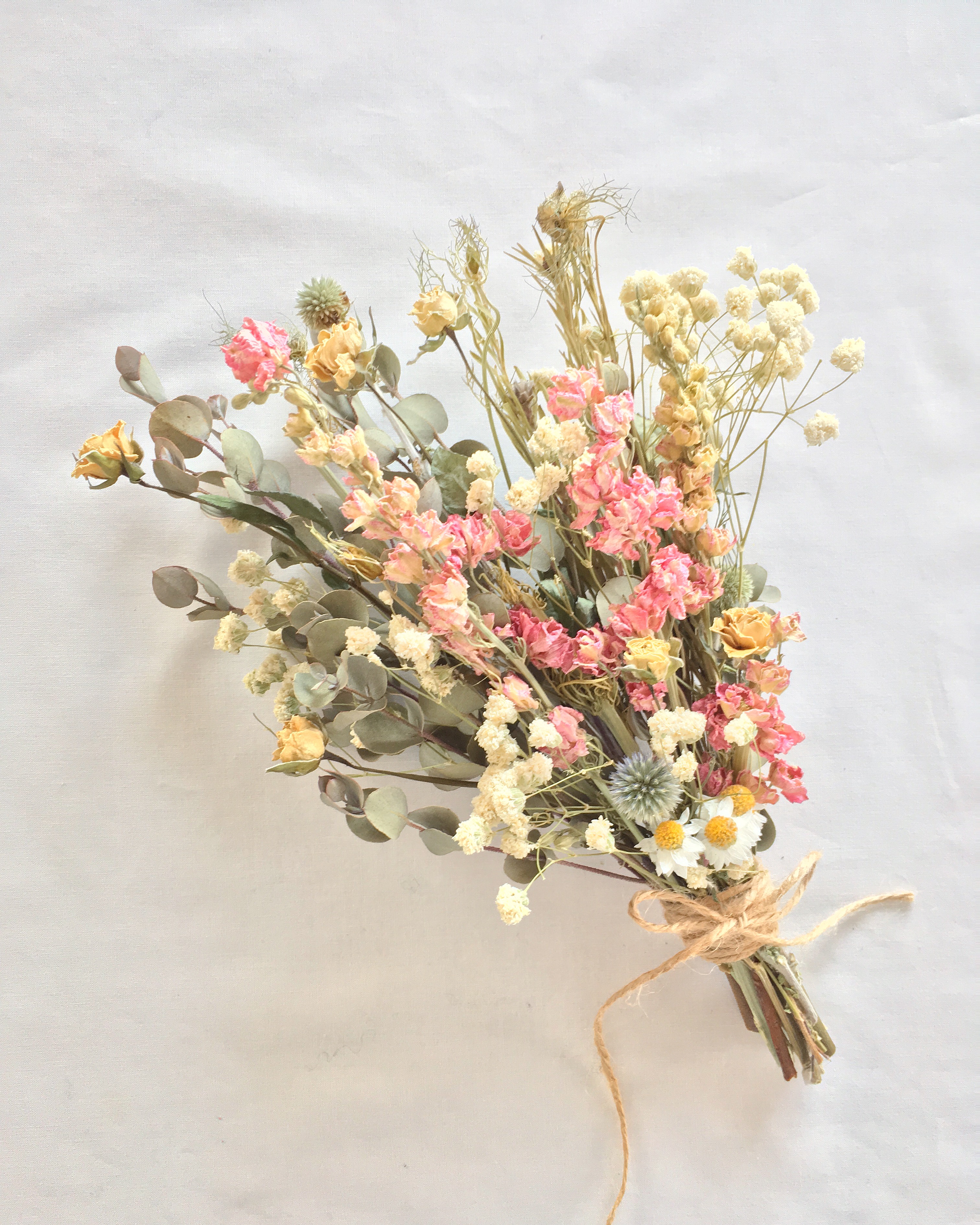 送料無料 ピンクのチドリソウとカスミ草のブーケ スワッグ ラッピングは別途購入お願いします Iichi ハンドメイド クラフト作品 手仕事品の通販