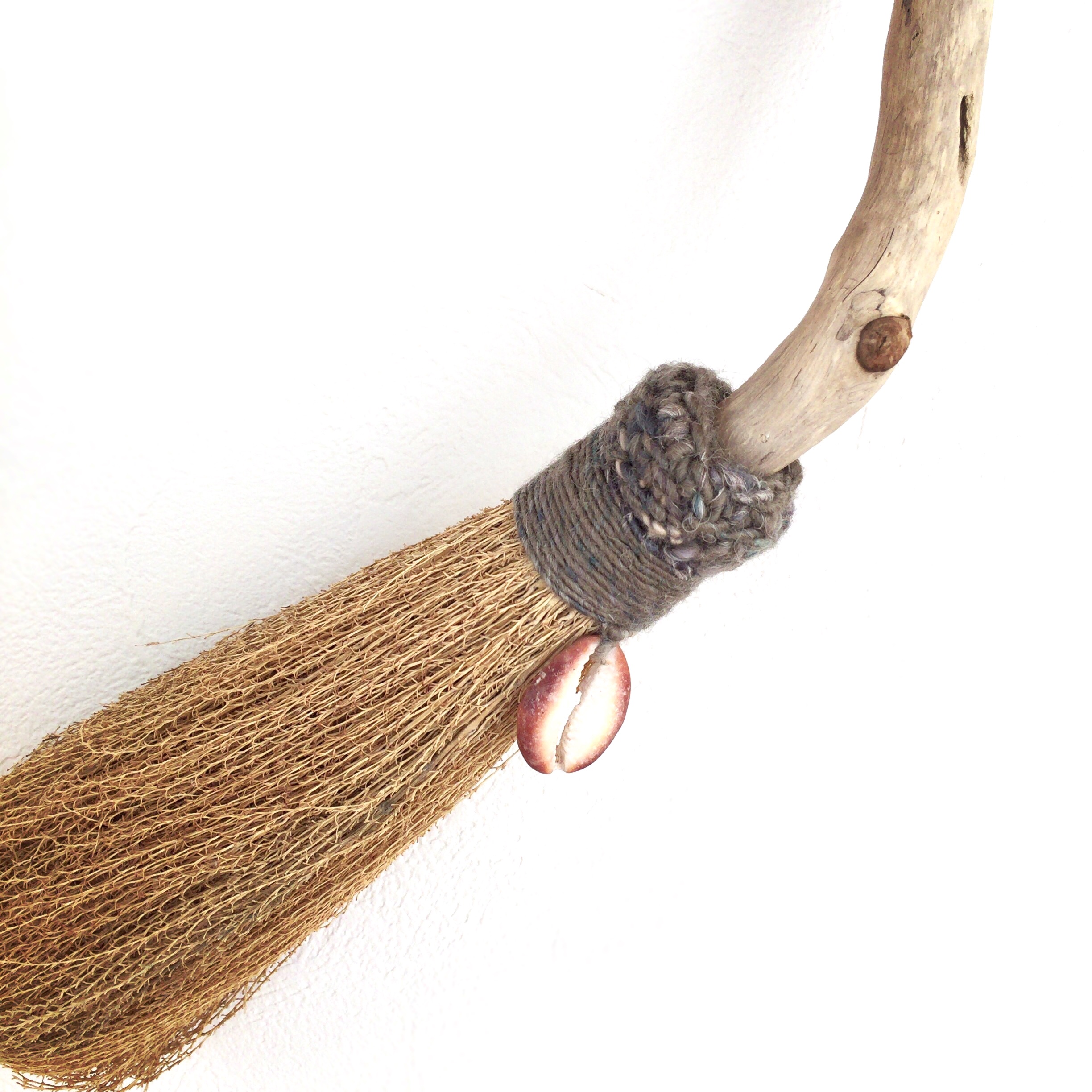 Sale 一点もの 魔女の箒 海の砂 Iichi ハンドメイド クラフト作品 手仕事品の通販