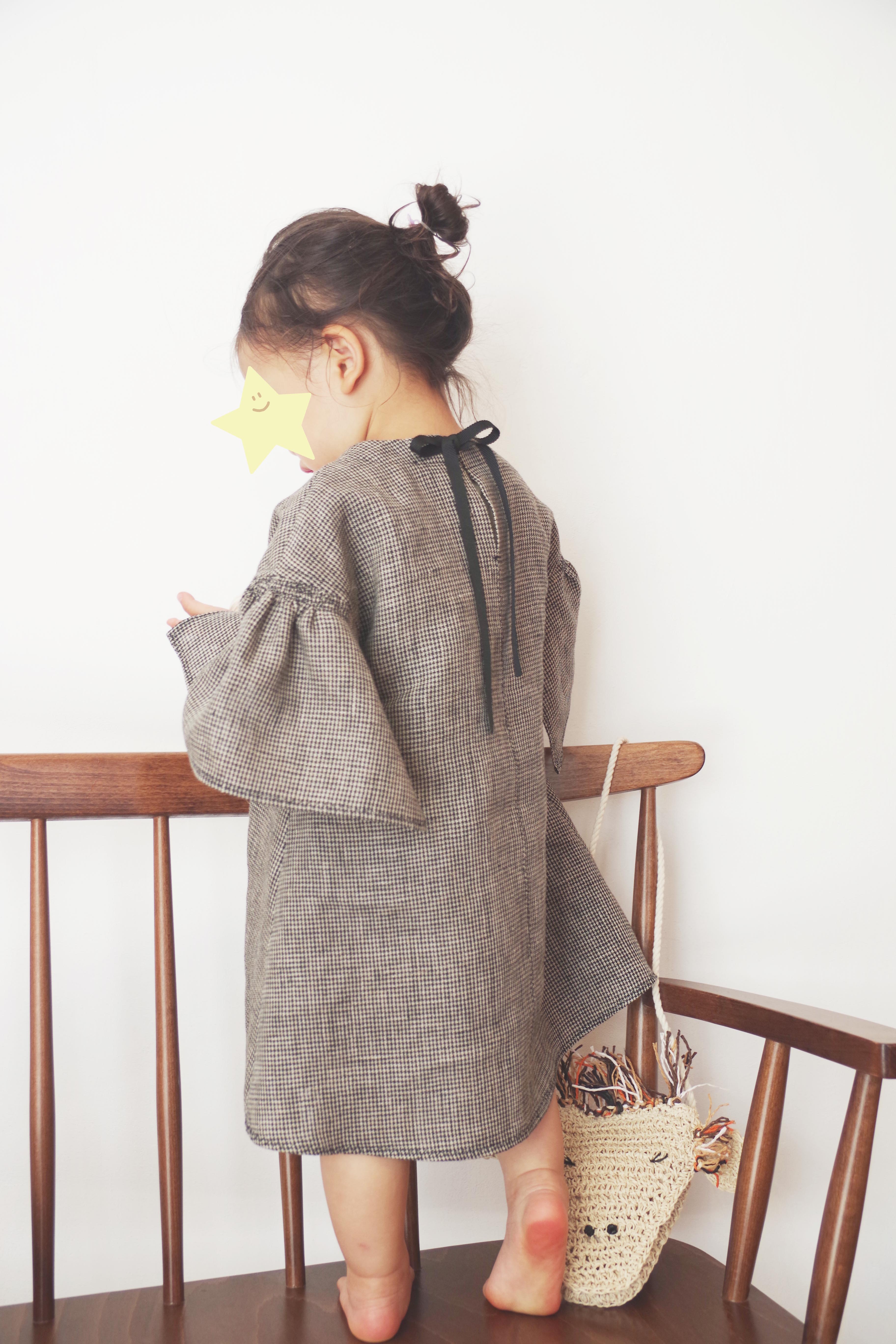 クロスの木刺しゅうのケープ風リネンワンピース 90cmサイズ Iichi ハンドメイド クラフト作品 手仕事品の通販