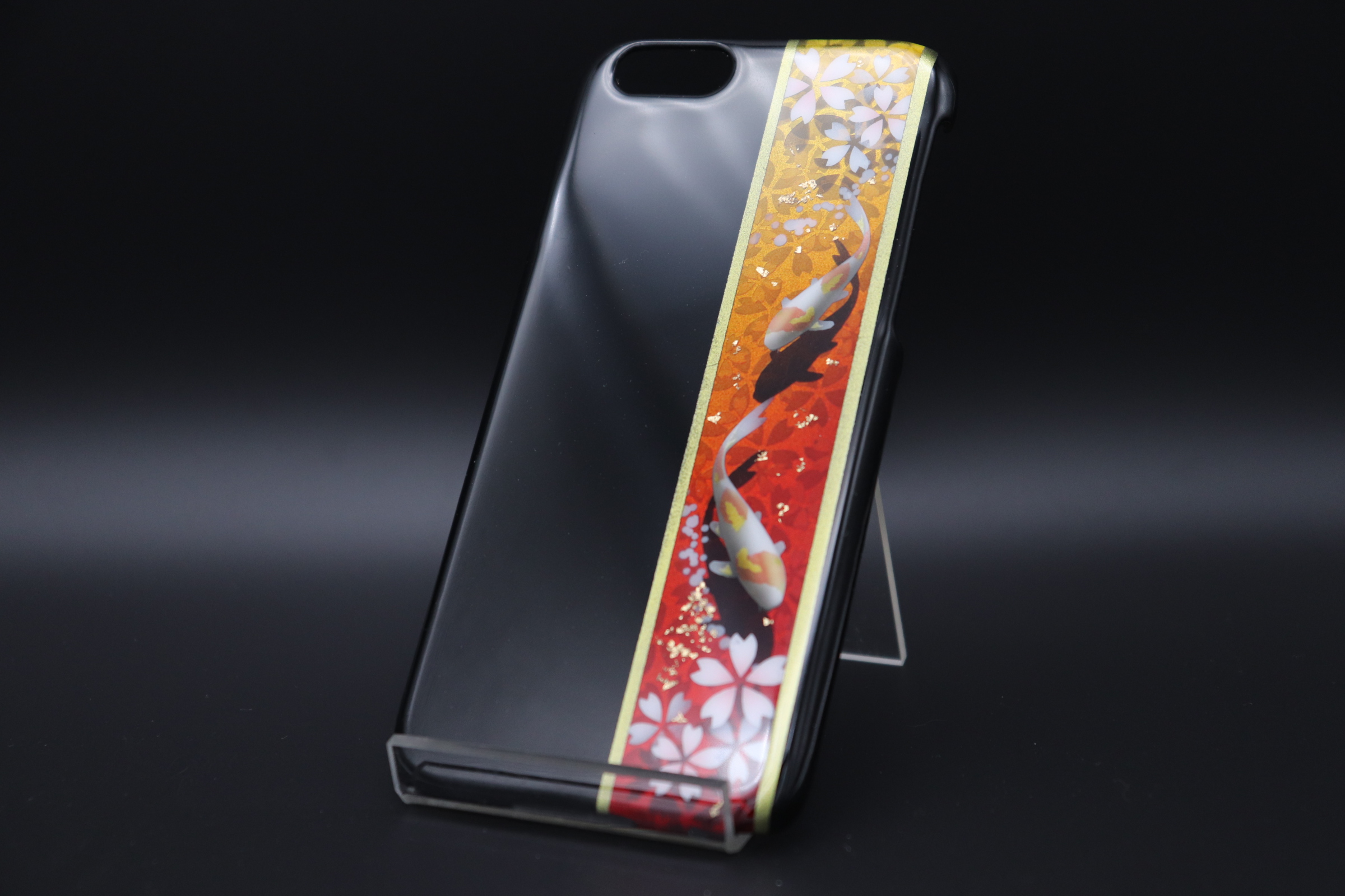塗装スマホケース 和柄桜鯉 黒紅金 Iphone678用 Iichi ハンドメイド クラフト作品 手仕事品の通販