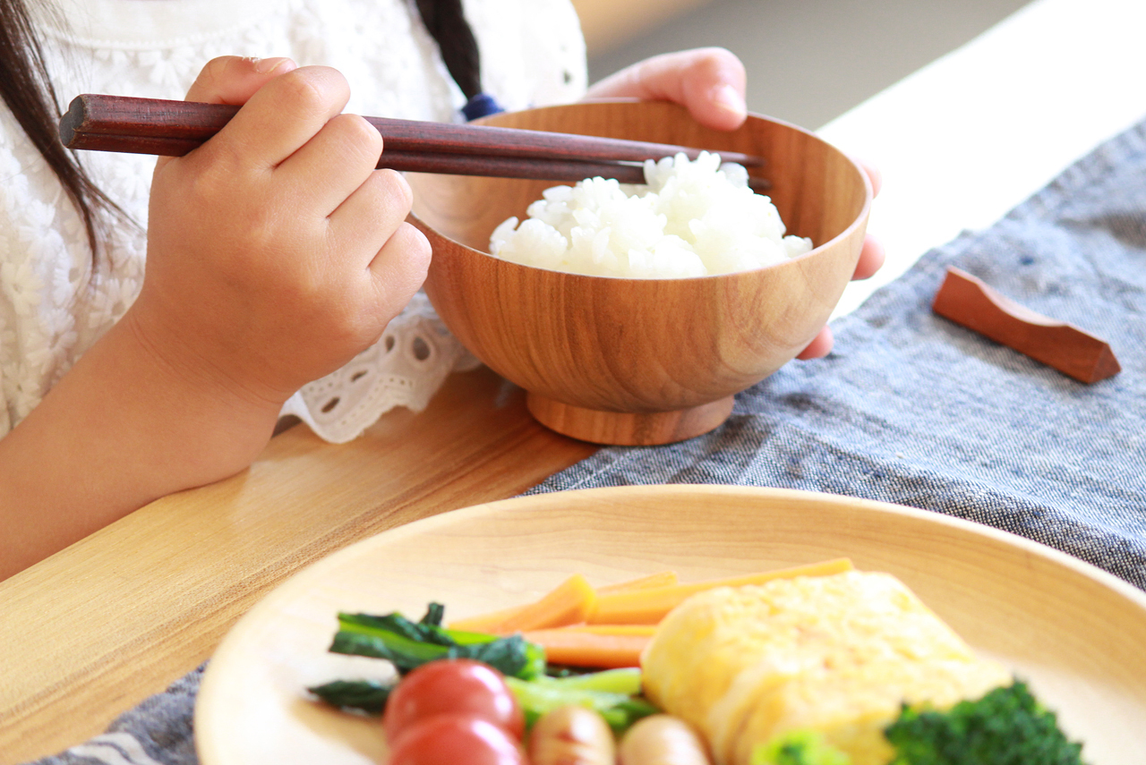 無垢の桜の木で作った子ども茶碗 桜の木で作った子ども茶碗 Iichi ハンドメイド クラフト作品 手仕事品の通販