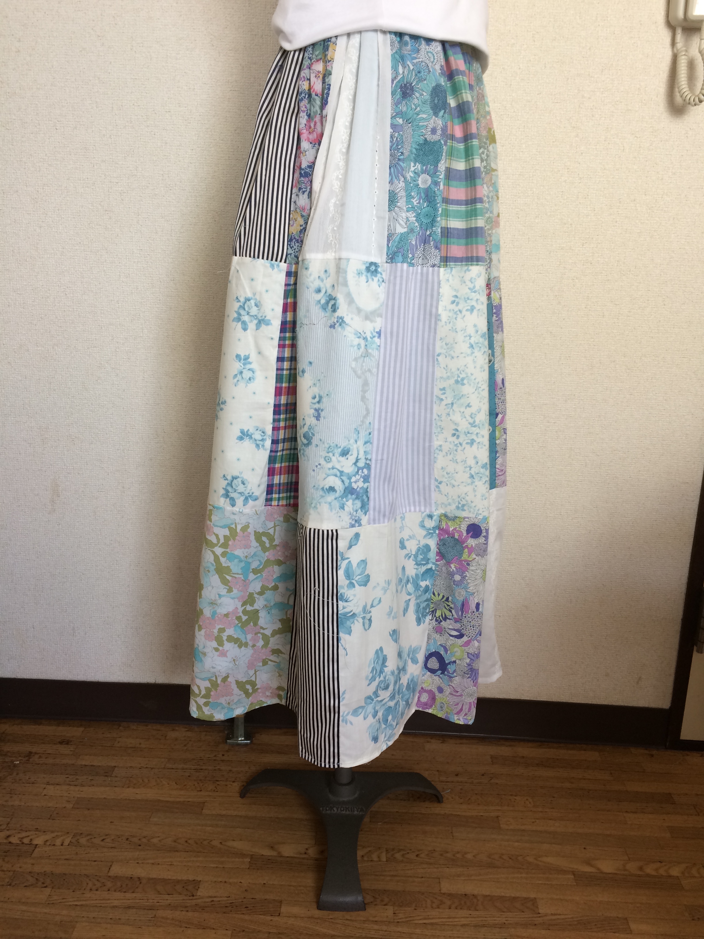 パッチワークのギャザースカート | iichi ハンドメイド・クラフト作品 