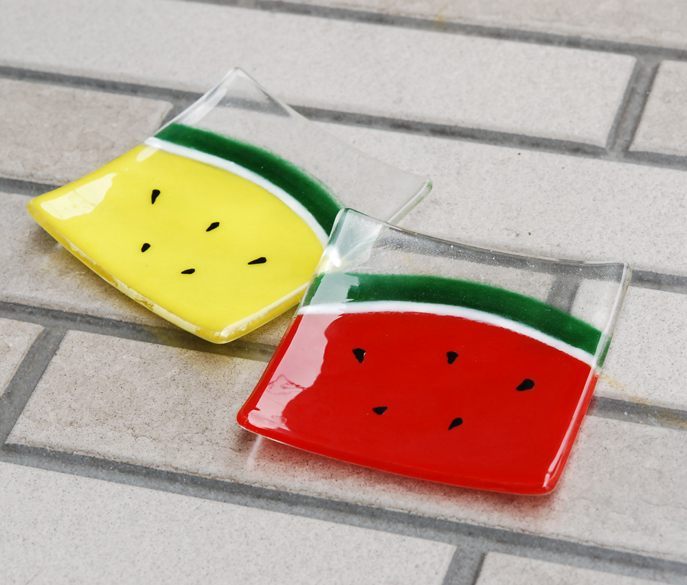 赤と黄 可愛いスイカのお皿 Iichi ハンドメイド クラフト作品 手仕事品の通販