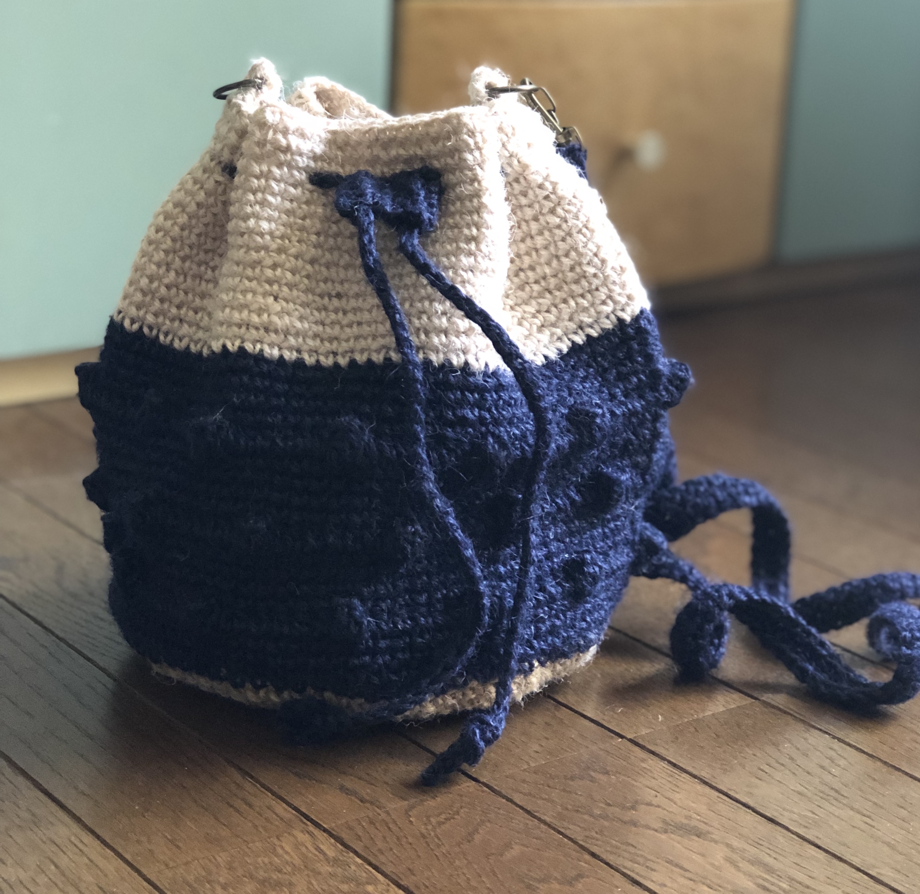 麻の丸底巾着バッグ Iichi ハンドメイド クラフト作品 手仕事品の通販